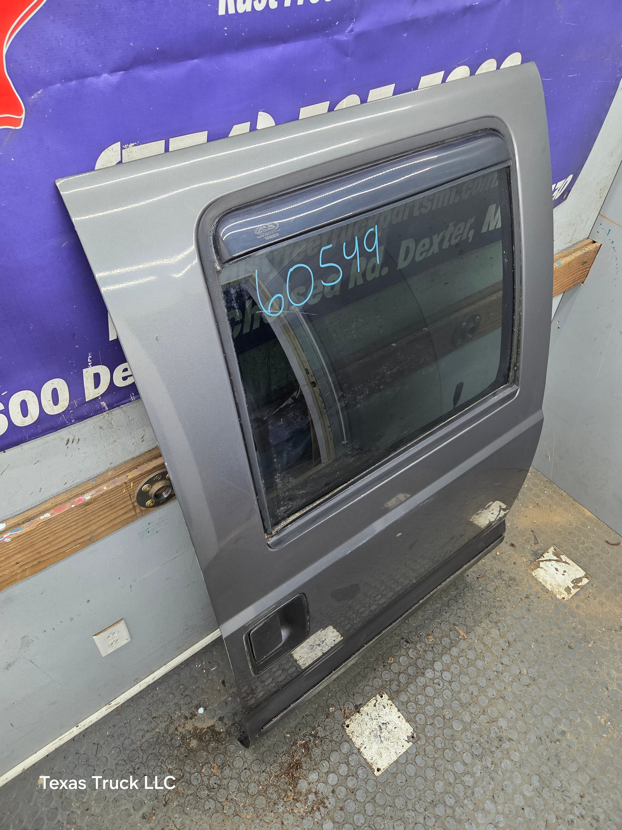 1999-2011 Ford Super Duty F250 F350 F450 F550 RH Crew Cab Passenger Side Rear Door