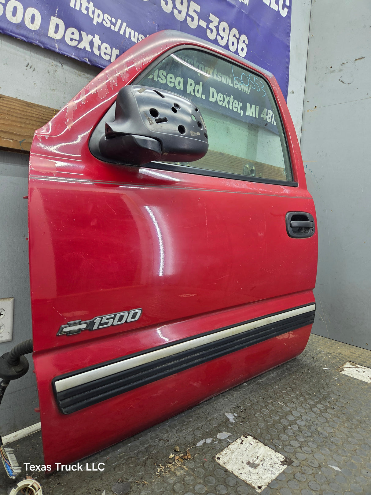 1999-2006 Chevrolet Silverado / GMC Sierra 1500 2500 3500 HD Front Driver Side Door LH