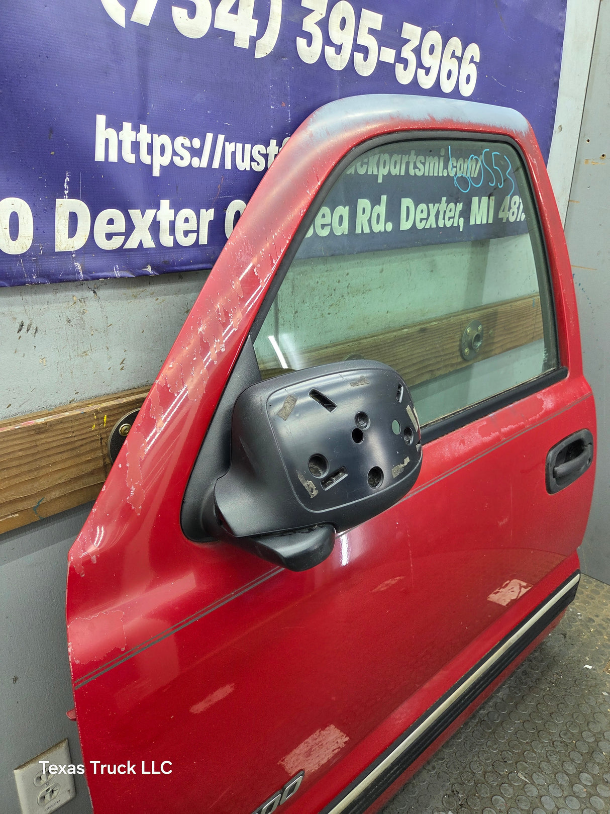 1999-2006 Chevrolet Silverado / GMC Sierra 1500 2500 3500 HD Front Driver Side Door LH