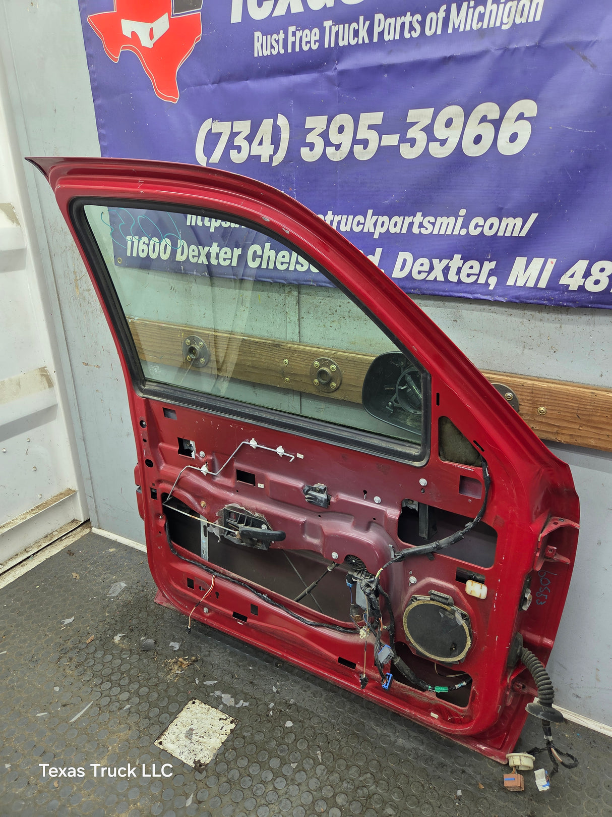 1999-2006 Chevrolet Silverado / GMC Sierra 1500 2500 3500 HD Front Driver Side Door LH