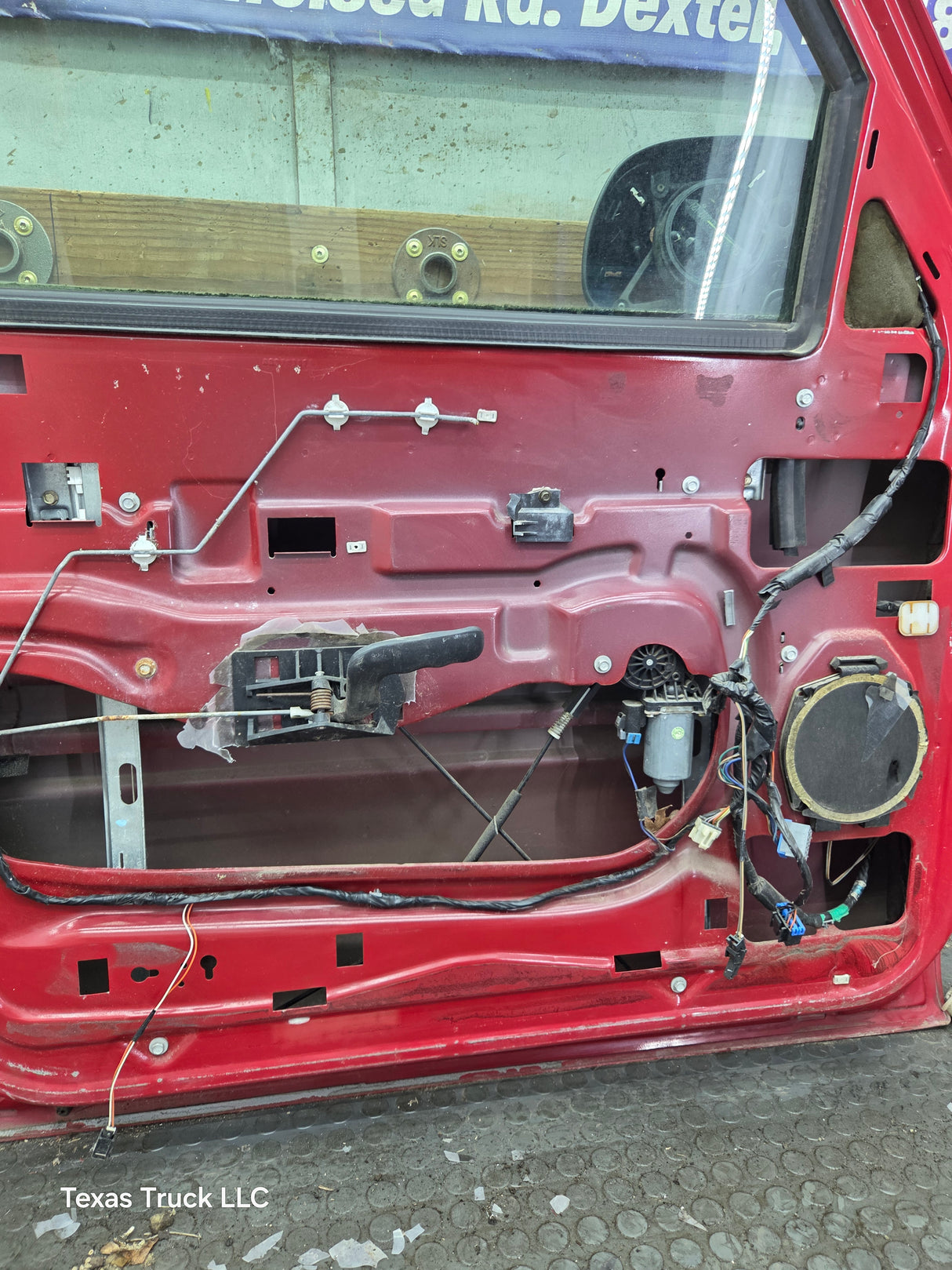 1999-2006 Chevrolet Silverado / GMC Sierra 1500 2500 3500 HD Front Driver Side Door LH