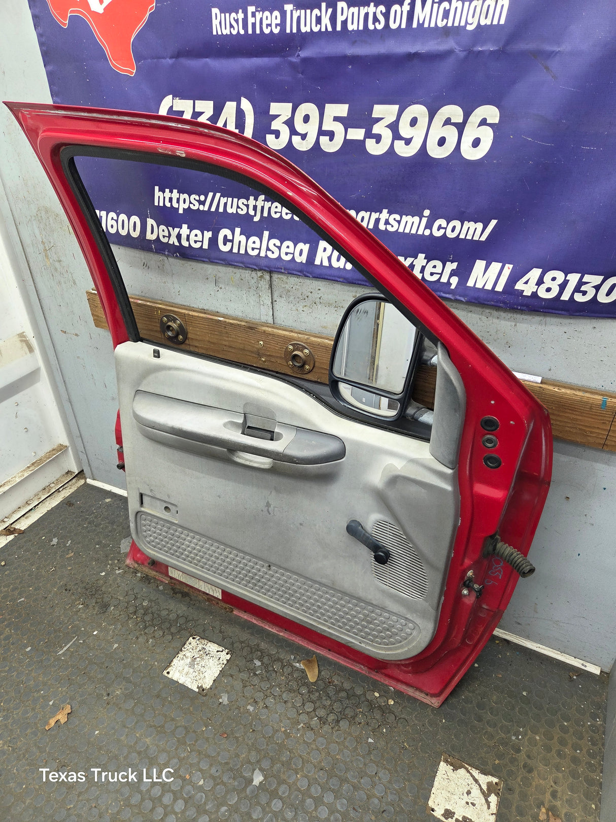 1999-2011 Ford Super Duty LH Driver Side Front Door F250 F350 F450 F550