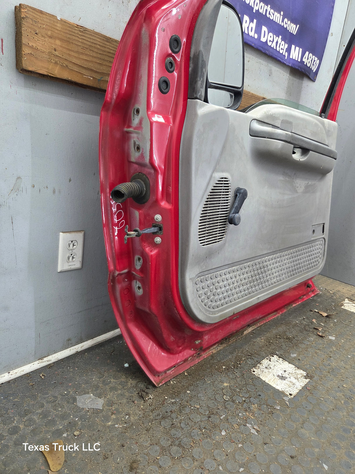 1999-2011 Ford Super Duty / Excursion Front Passenger Side RH Door F250 F350 F450 F550