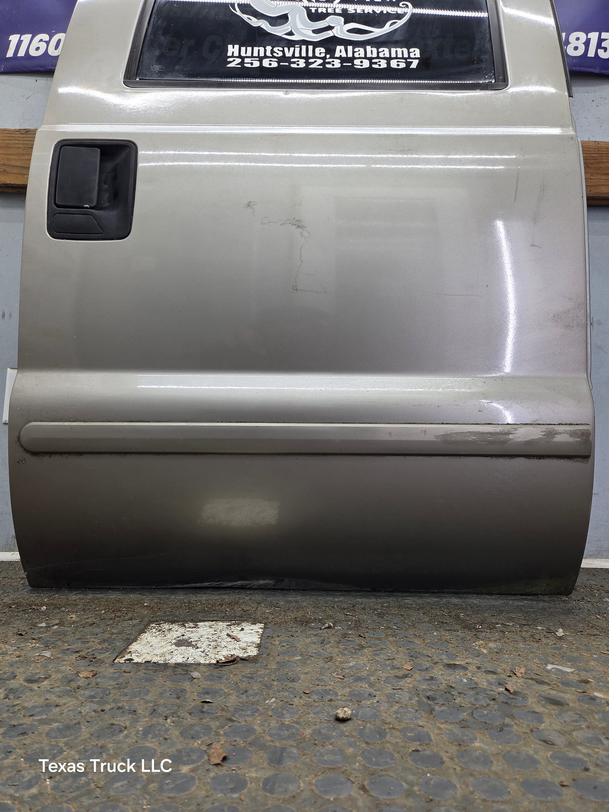 1999-2011 Ford Super Duty F250 F350 F450 F550 RH Crew Cab Passenger Side Rear Door
