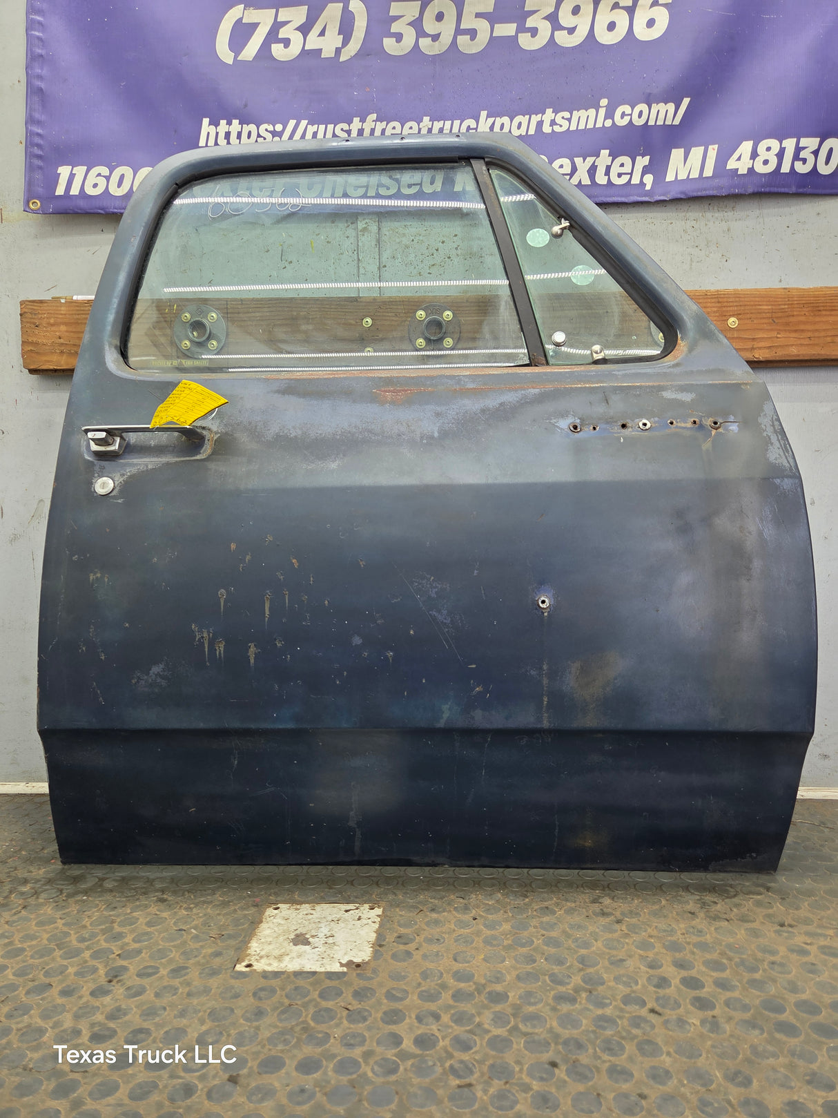 1981-1993 Dodge Ram 1st Gen RH Passenger Side Front Door W150 W250 W350 D150 D250 D350 Ram Charger