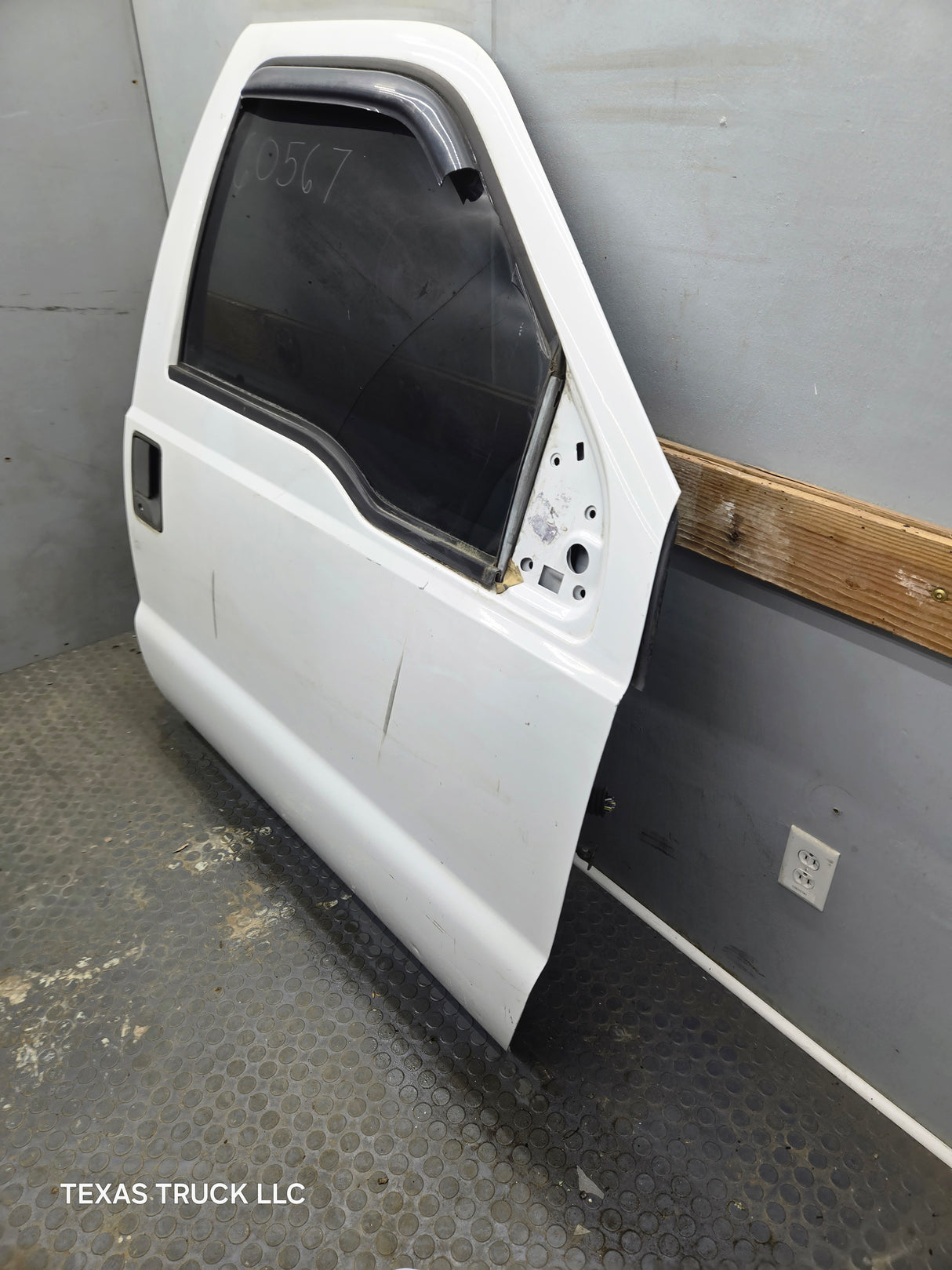 1999-2011 Ford Super Duty / Excursion Front Passenger RH Door F250 F350 F450 F550