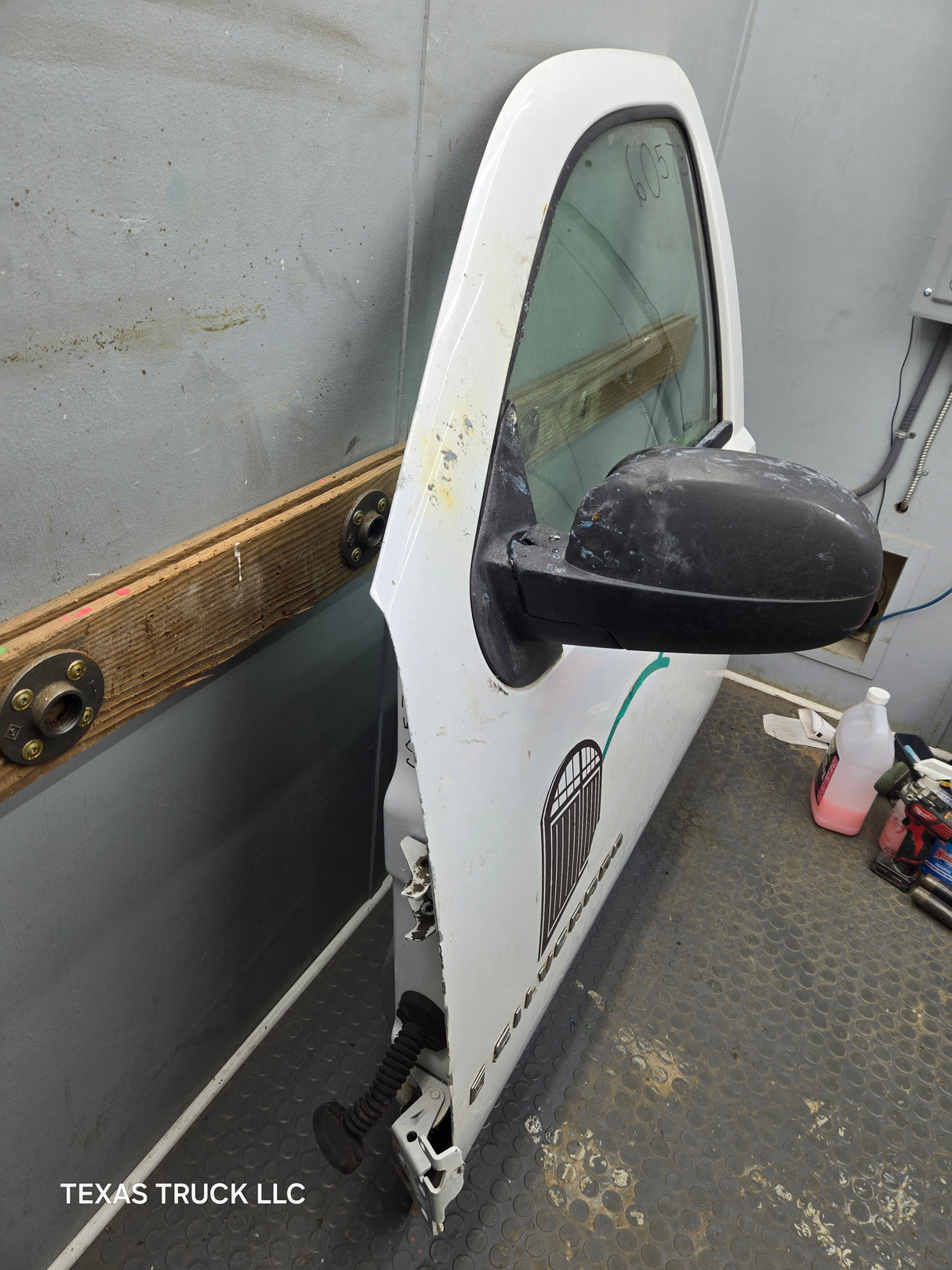 2007-2013 Chevrolet Silverado / GMC Sierra 1500 2500 3500 HD LH Front Driver Side Door