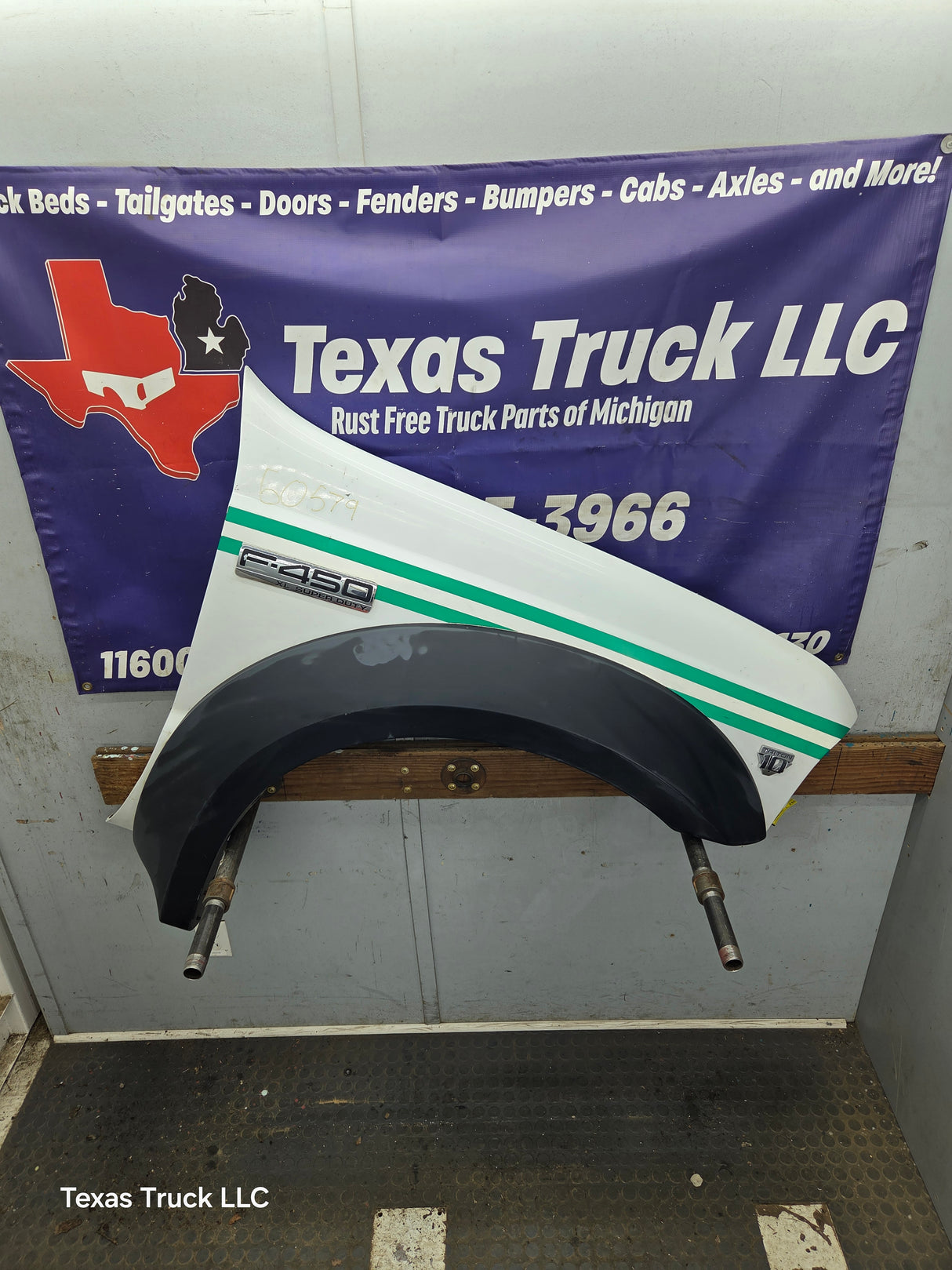 1999-2007 Ford Super Duty RH Passenger Side Front Fender F250 F350 F450 F550 Excursion