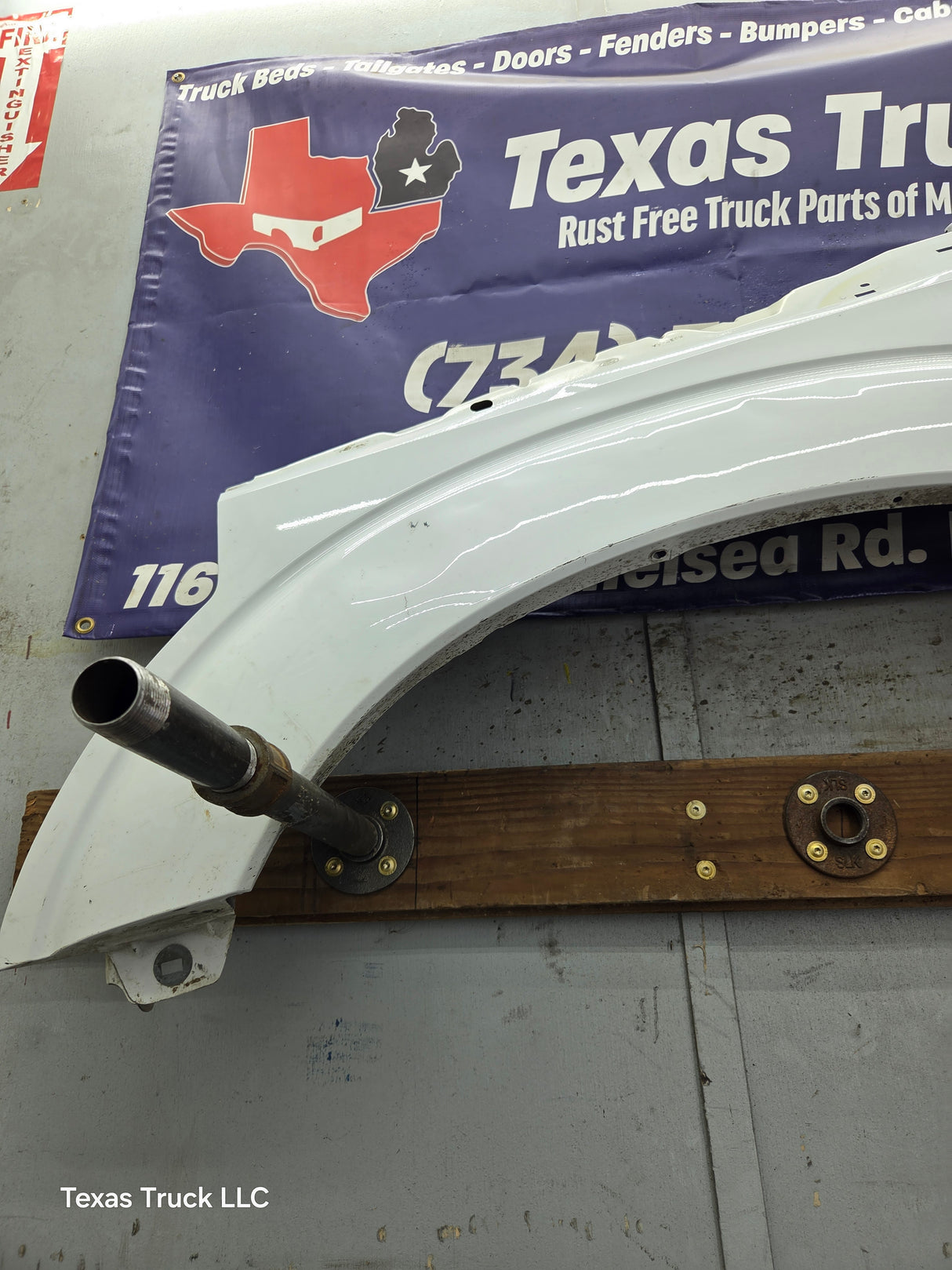 2011-2016 Ford Super Duty F250 F350 LH Driver Side Front Fender