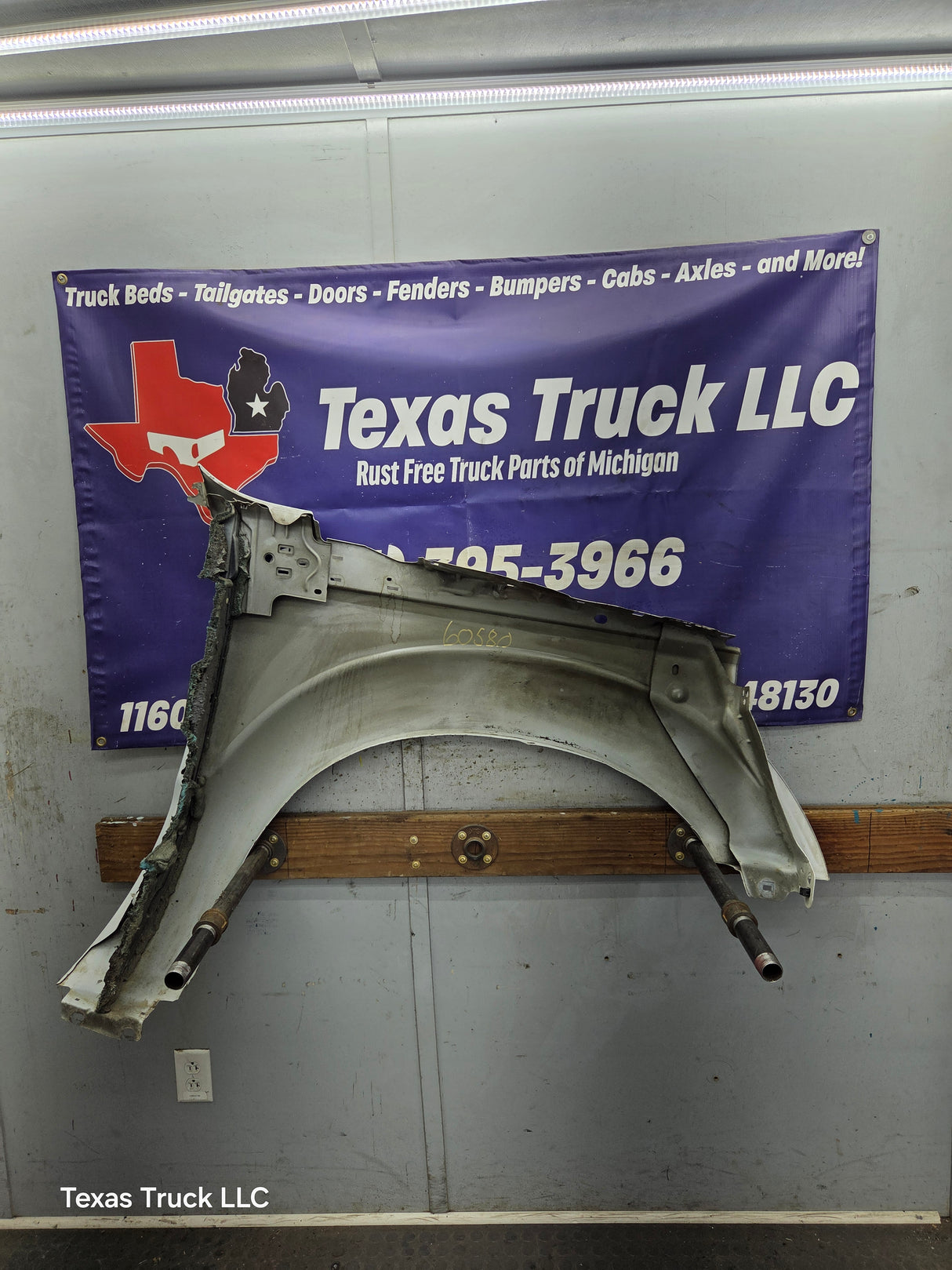 2011-2016 Ford Super Duty F250 F350 LH Driver Side Front Fender