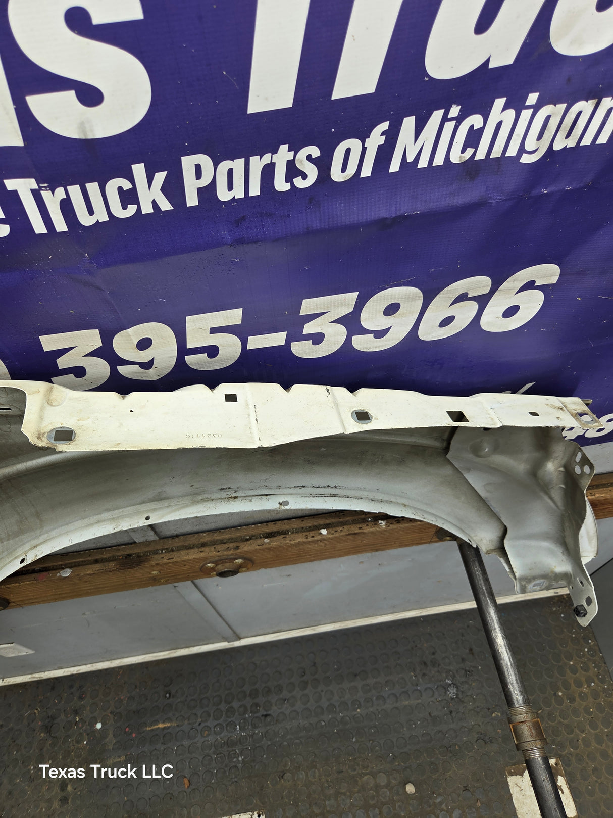 2011-2016 Ford Super Duty F250 F350 LH Driver Side Front Fender