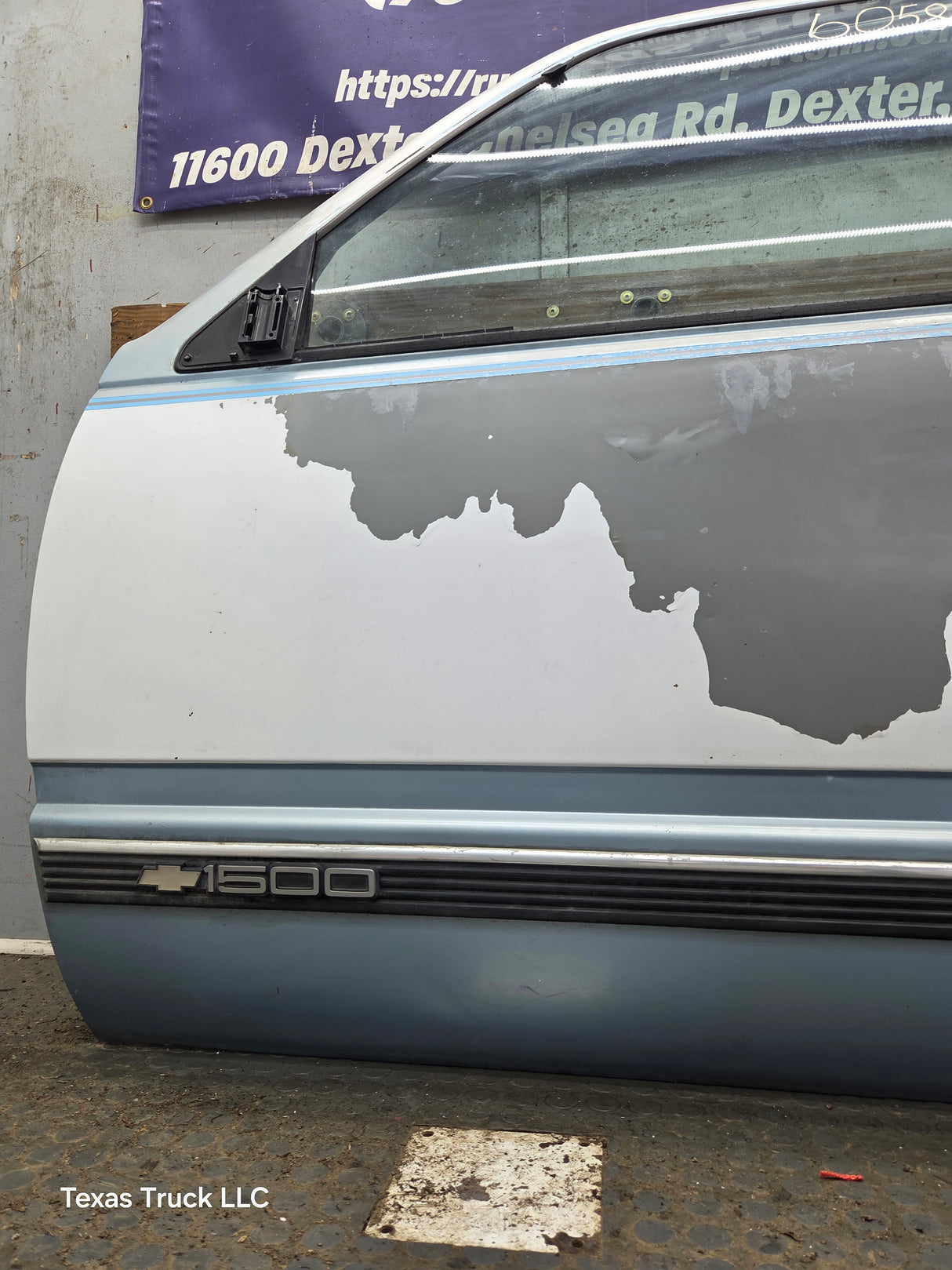 1988-2000 Chevrolet Silverado Suburban GMC Sierra LH Front Driver Side Door