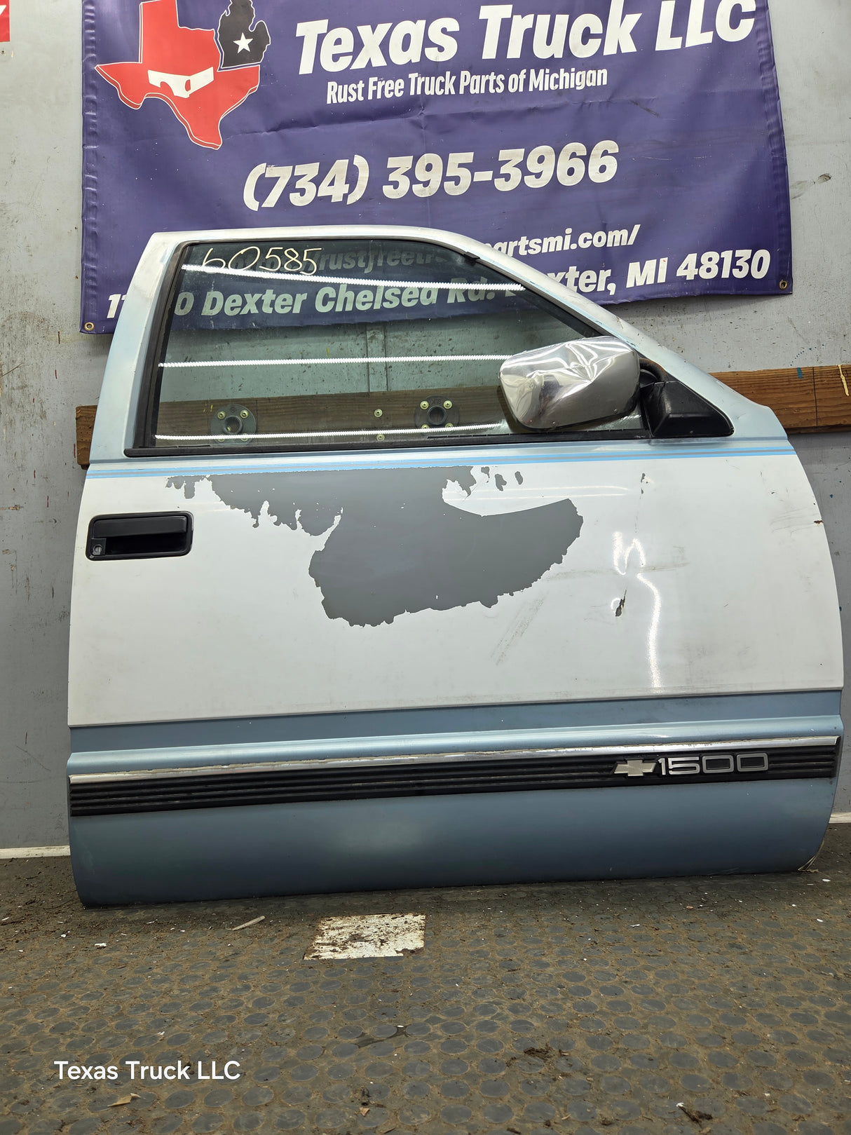 1988-2000 Chevrolet Silverado Suburban GMC Sierra RH Front Passenger Door