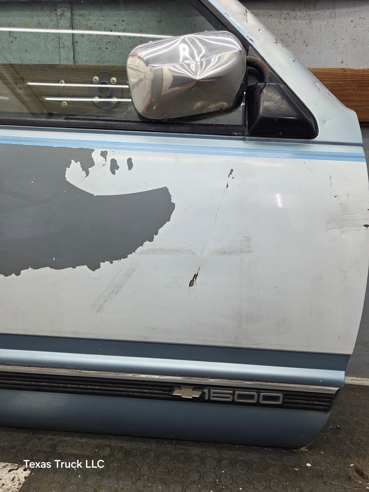 1988-2000 Chevrolet Silverado Suburban GMC Sierra RH Front Passenger Door