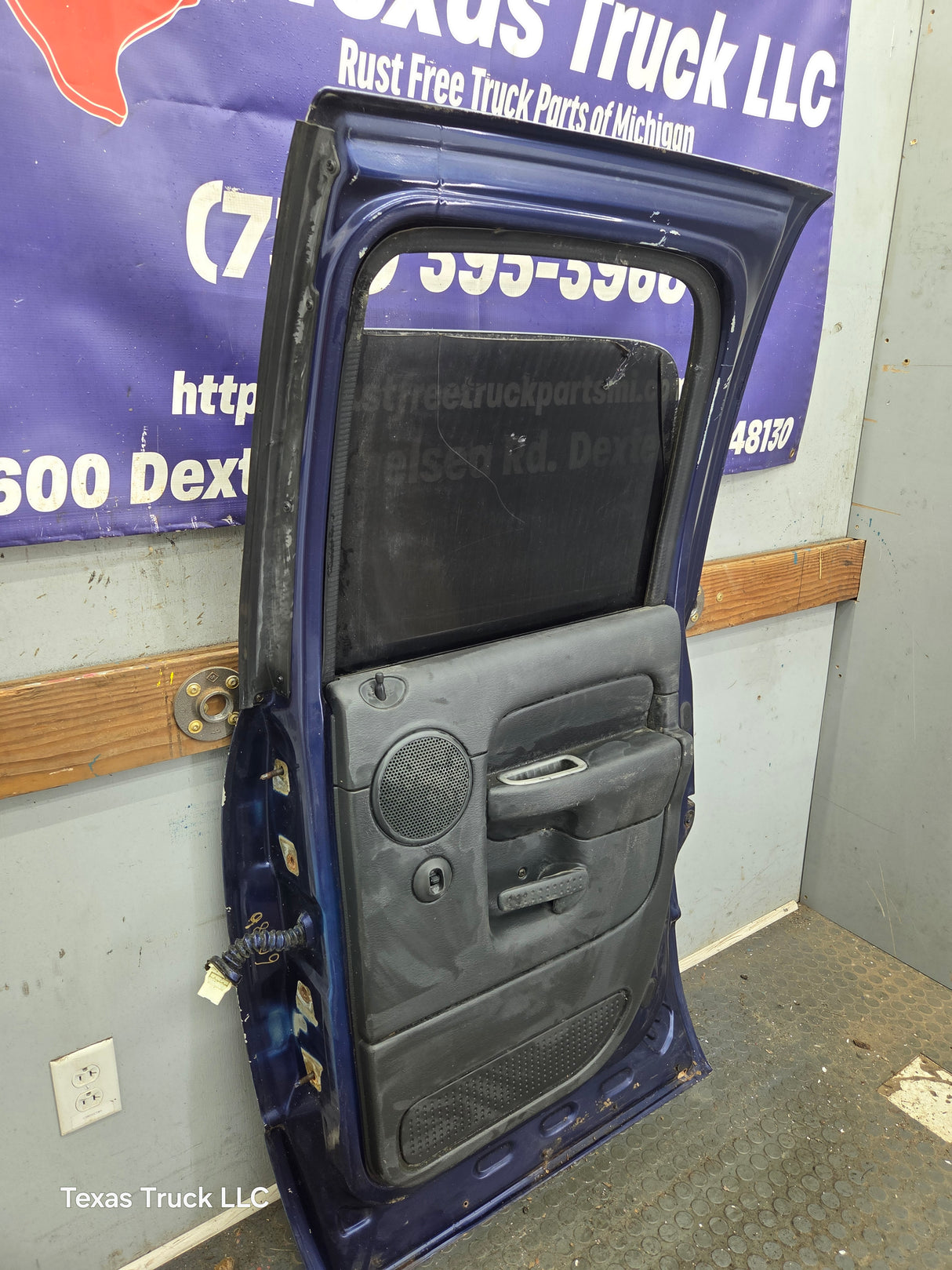 2003-2008 Dodge Ram 3rd Gen RH Passenger Side Rear Quad Cab Door 1500 2500 3500 4500 5500