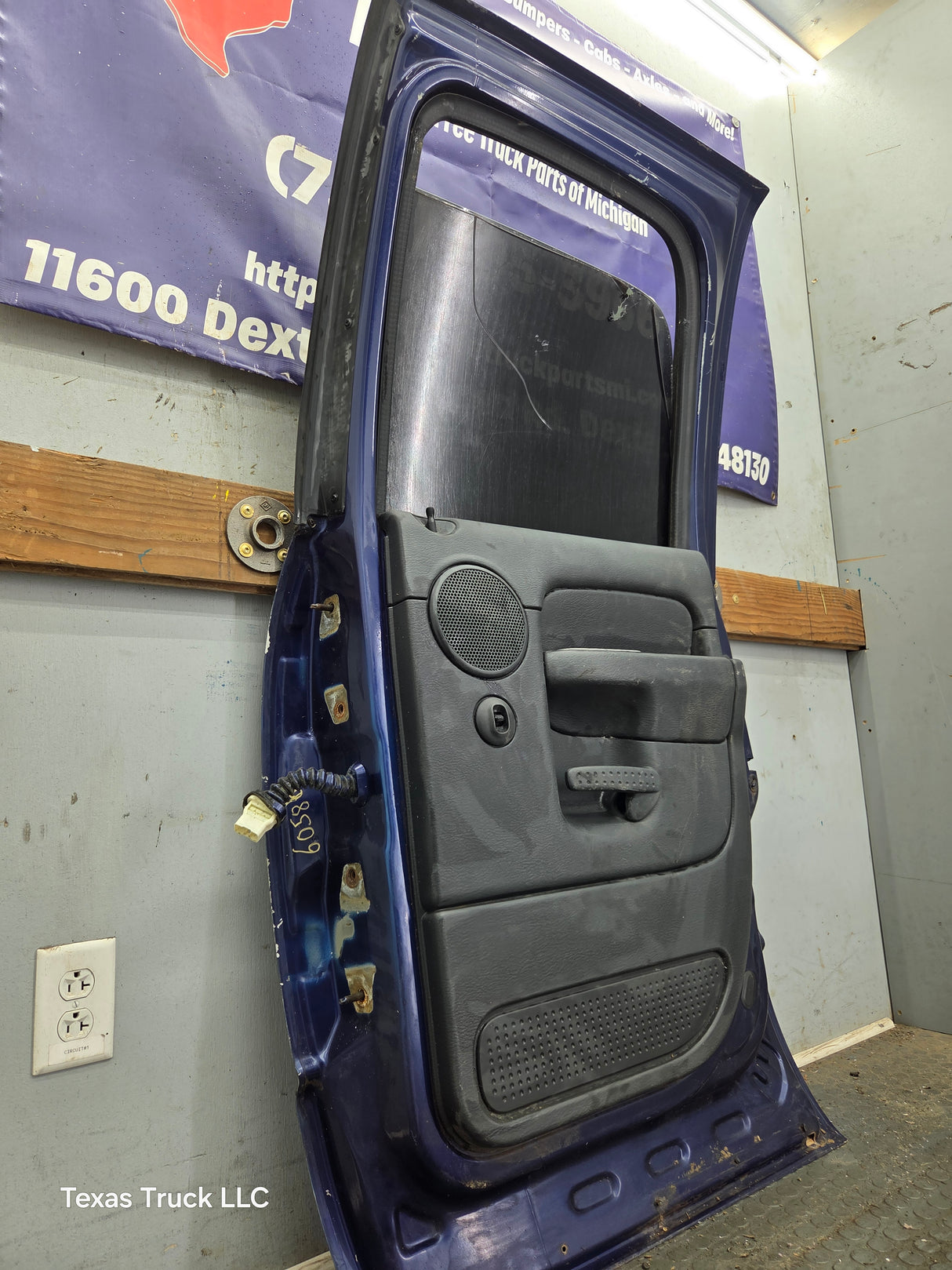 2003-2008 Dodge Ram 3rd Gen RH Passenger Side Rear Quad Cab Door 1500 2500 3500 4500 5500