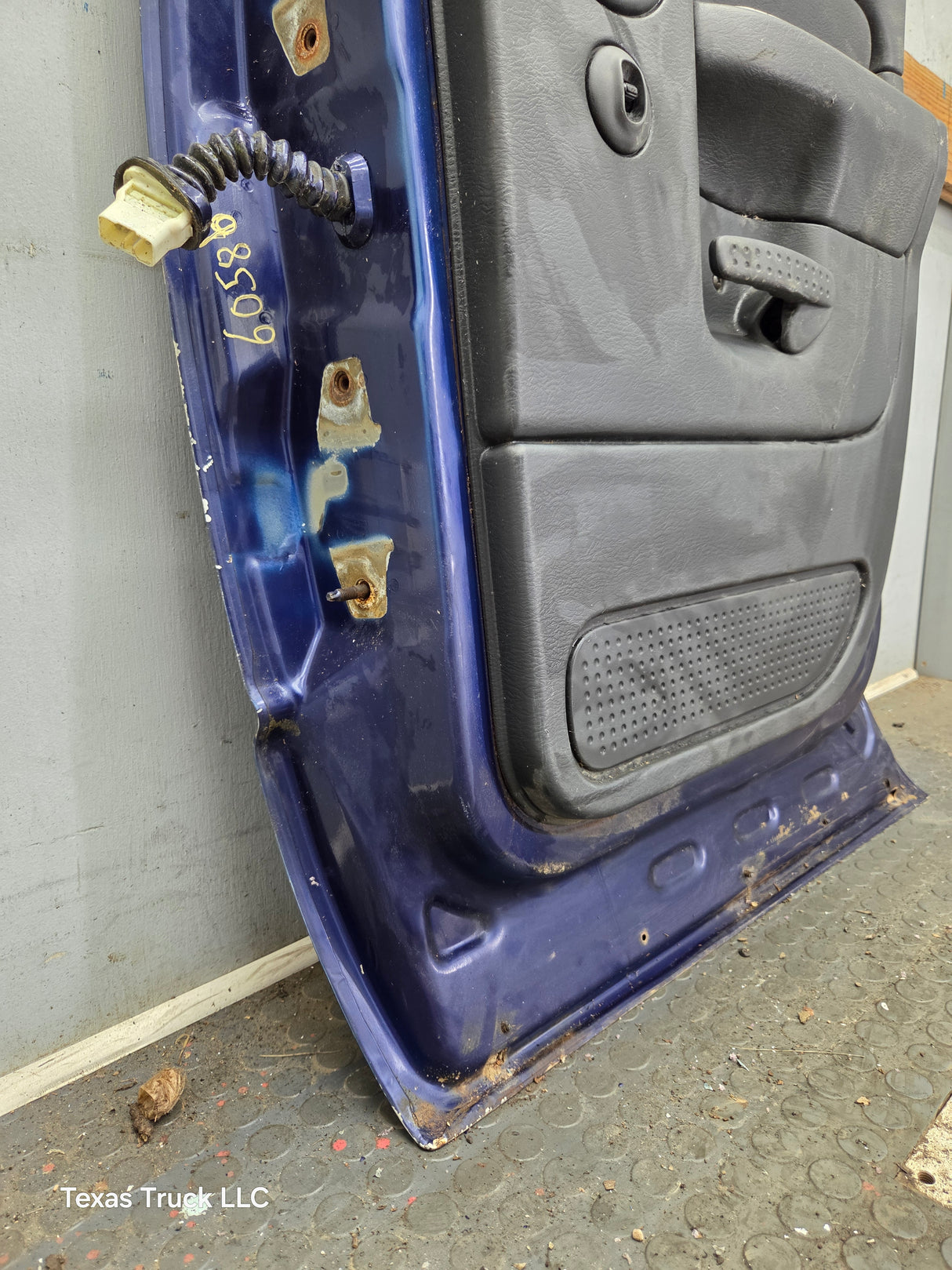 2003-2008 Dodge Ram 3rd Gen RH Passenger Side Rear Quad Cab Door 1500 2500 3500 4500 5500