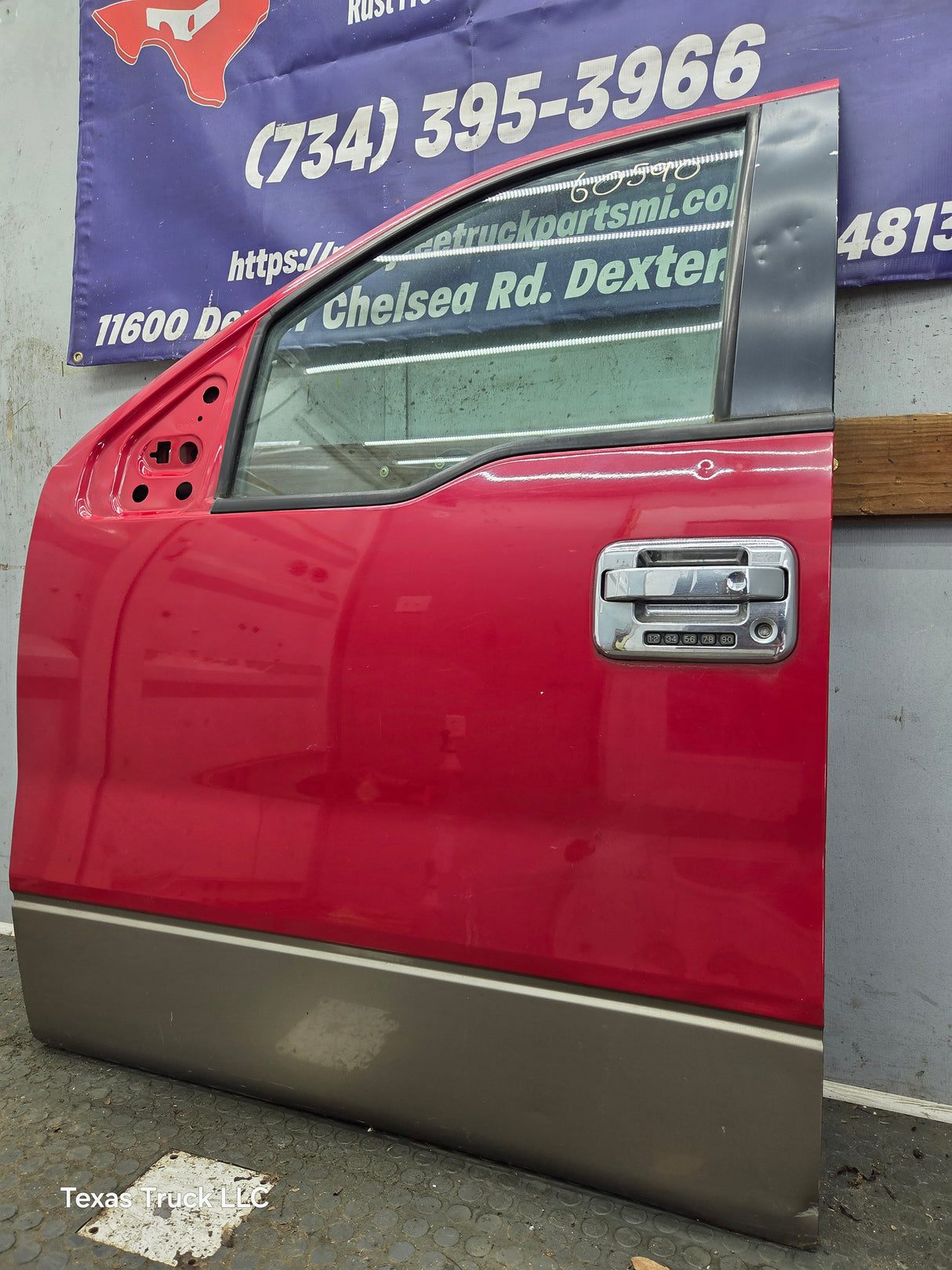 2004-2008 Ford F150 LH Driver Front CREW Cab Door