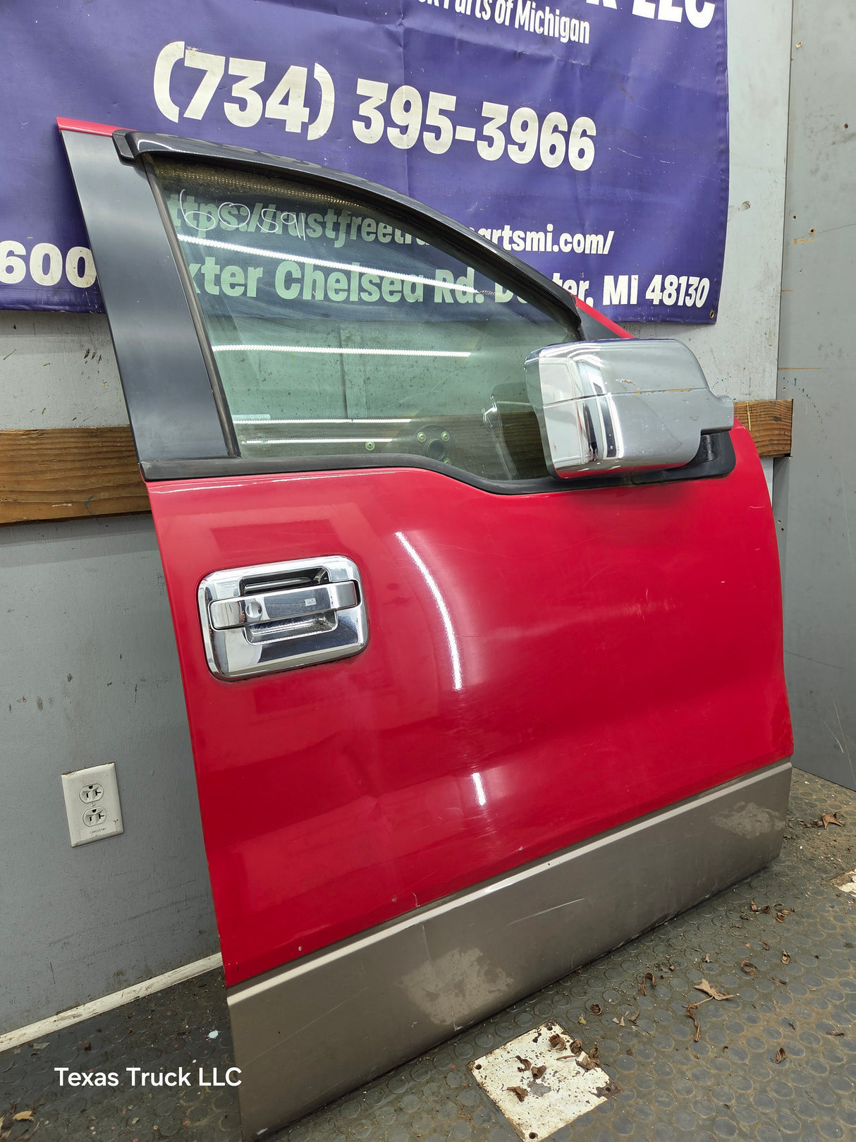 2004-2008 Ford F150 RH Passenger Front CREW Cab Door