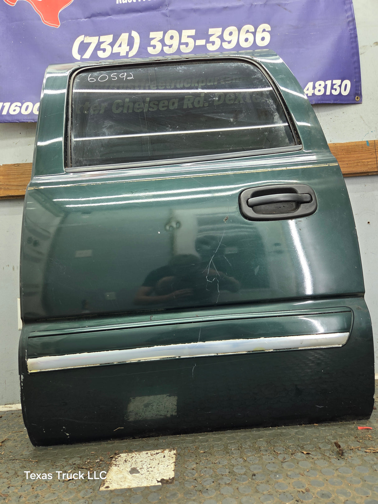 1999-2007 Chevrolet Silverado / GMC Sierra 1500 2500 3500 HD Driver side LH Crew Cab rear door