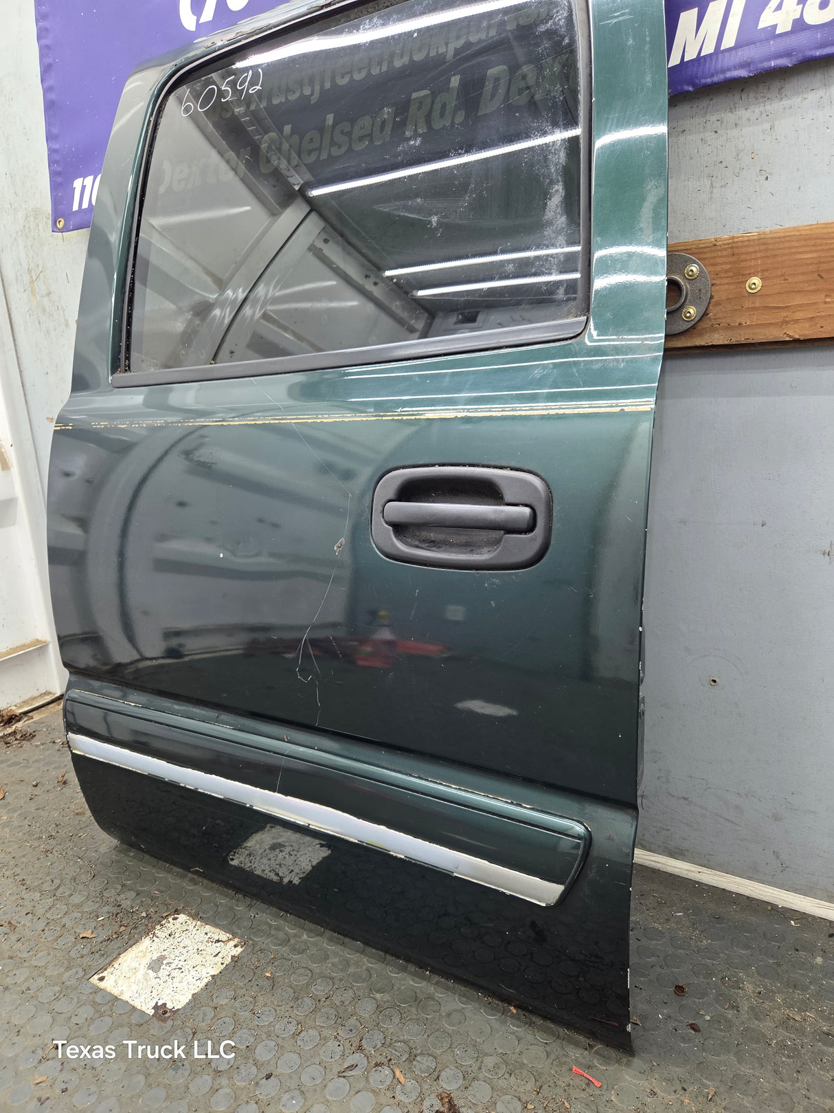 1999-2007 Chevrolet Silverado / GMC Sierra 1500 2500 3500 HD Driver side LH Crew Cab rear door