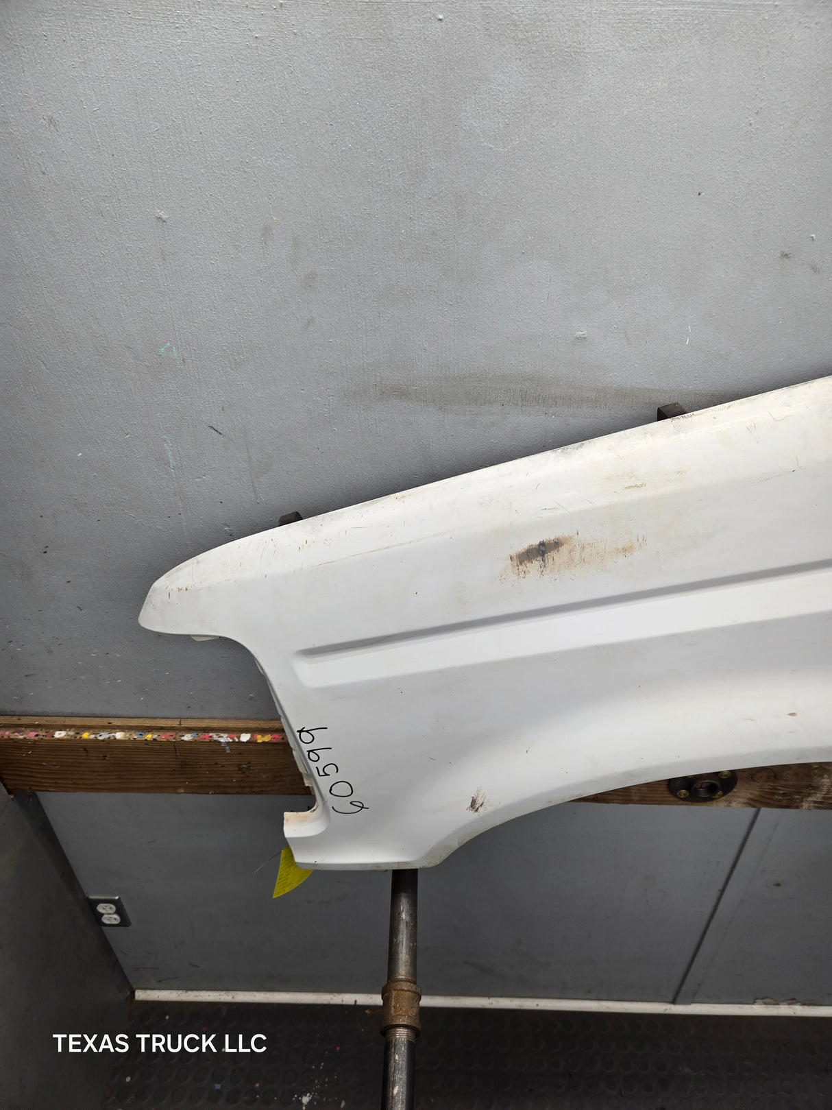 1992-1997 OBS Ford F Series F250 F350 F450 F550 Driver Side LH Front Fender