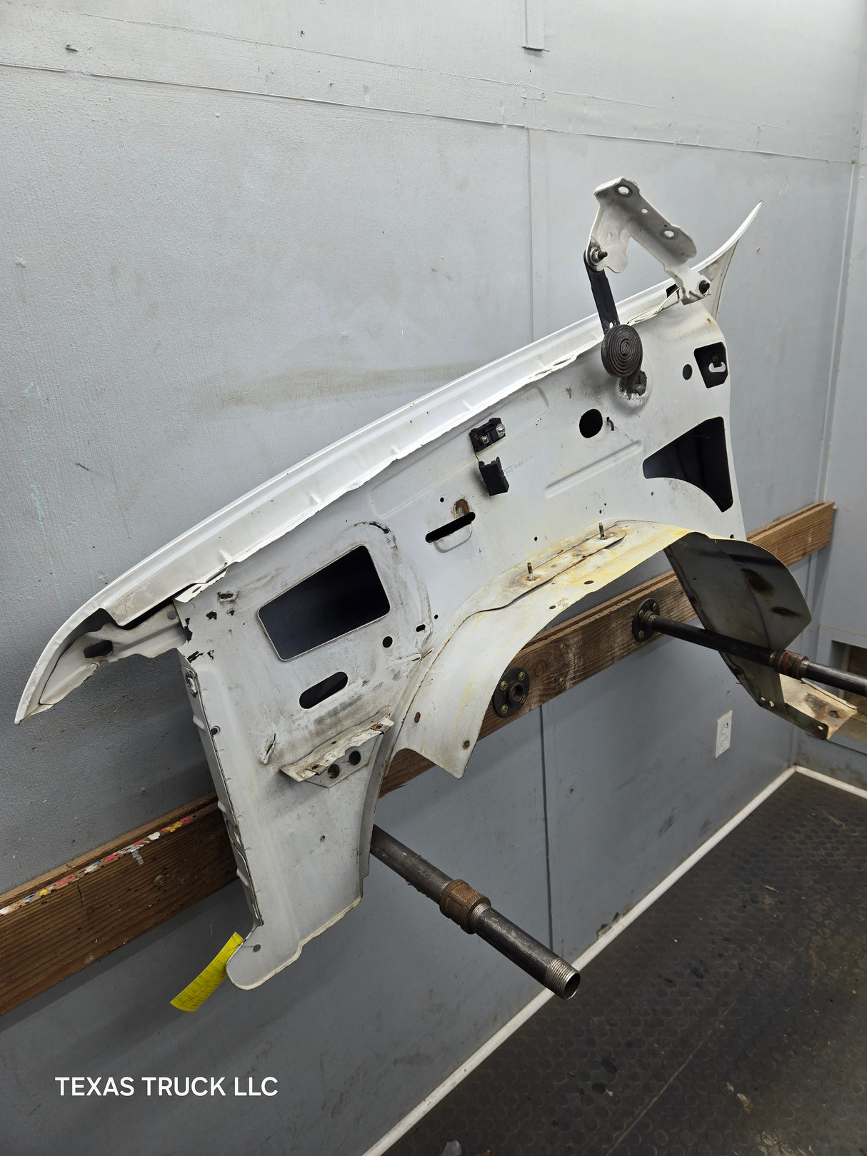 2007-2013 Chevrolet Silverado Passenger Side Front RH Fender 1500 2500 3500 HD