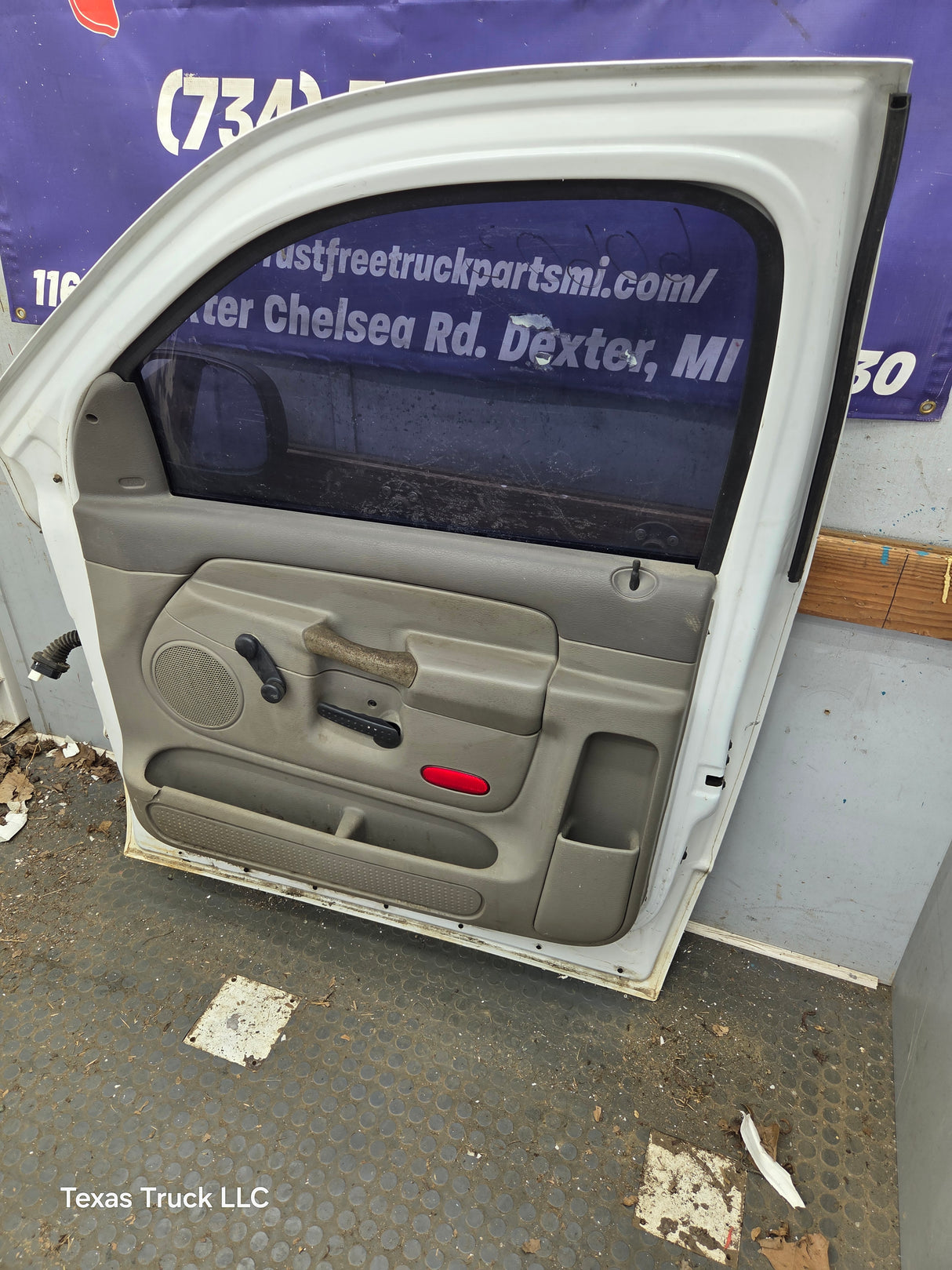 2003-2008 Dodge Ram 3rd Gen Passenger Side Front Quad Cab Crew Cab Door 1500 2500 3500 4500 5500