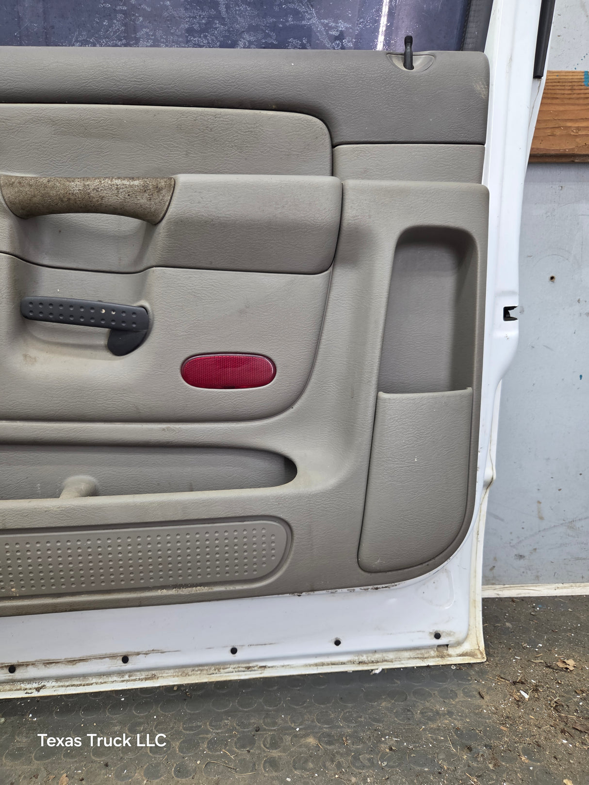 2003-2008 Dodge Ram 3rd Gen Passenger Side Front Quad Cab Crew Cab Door 1500 2500 3500 4500 5500
