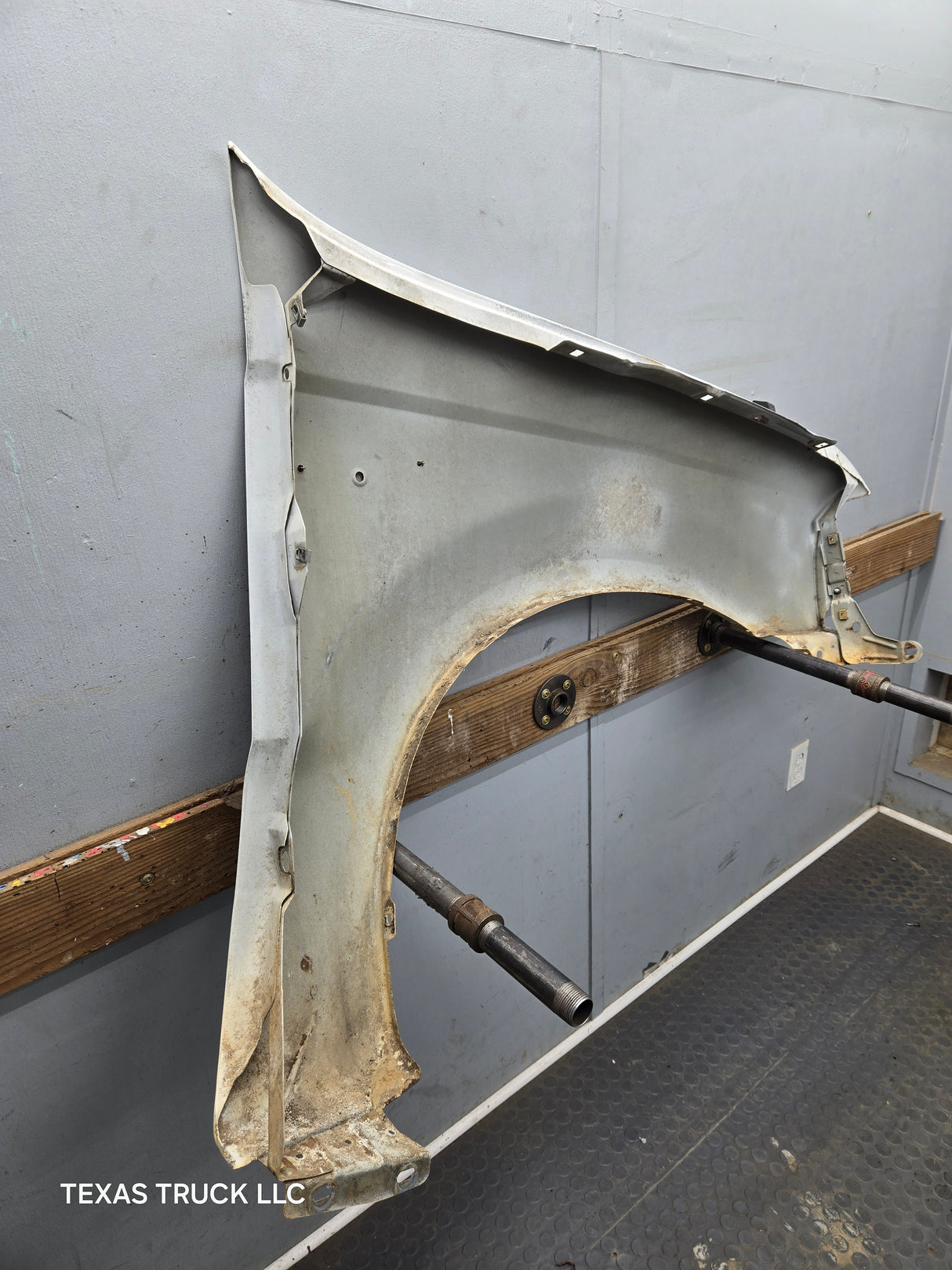 1999-2007 Ford Super Duty LH Driver Side Front Fender F250 F350 F450 F550 Excursion