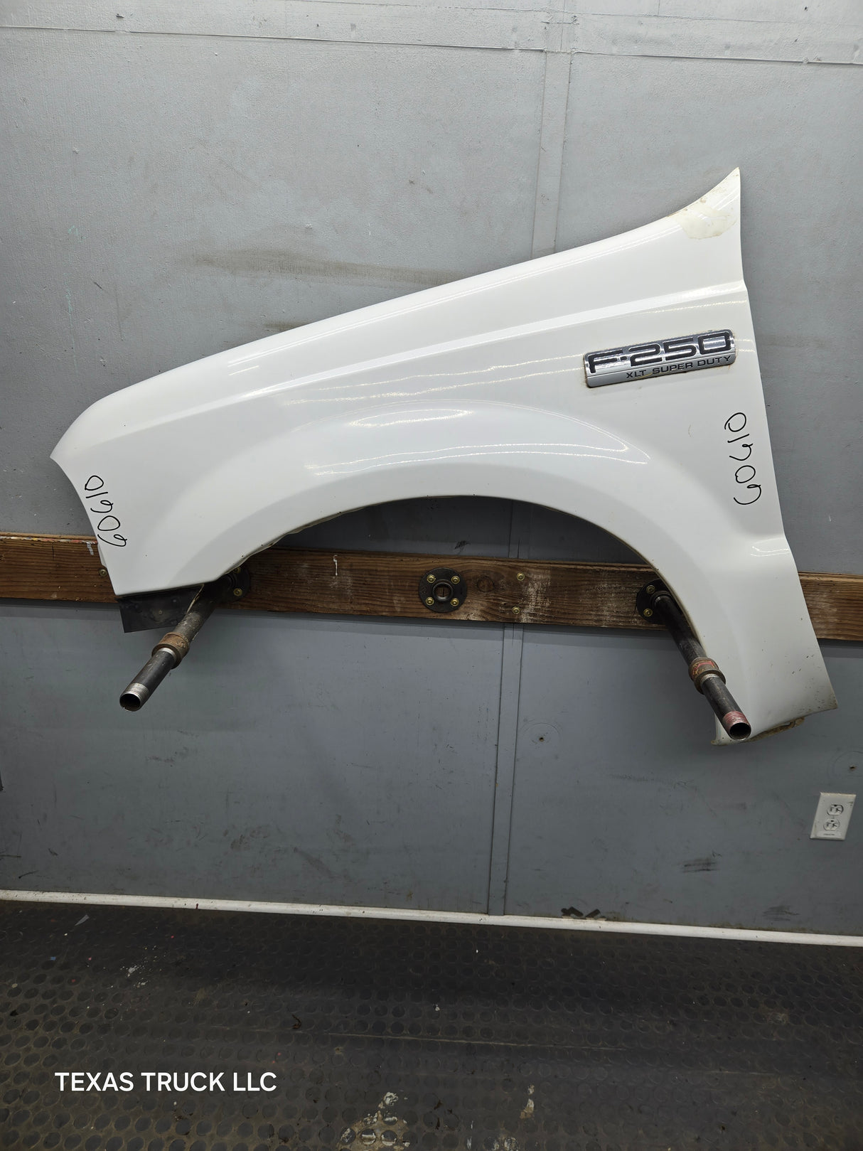 1999-2007 Ford Super Duty LH Driver Side Front Fender F250 F350 F450 F550 Excursion