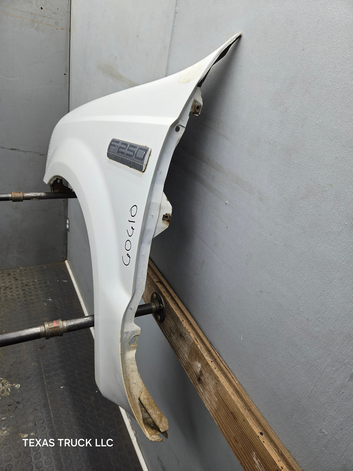 1999-2007 Ford Super Duty LH Driver Side Front Fender F250 F350 F450 F550 Excursion