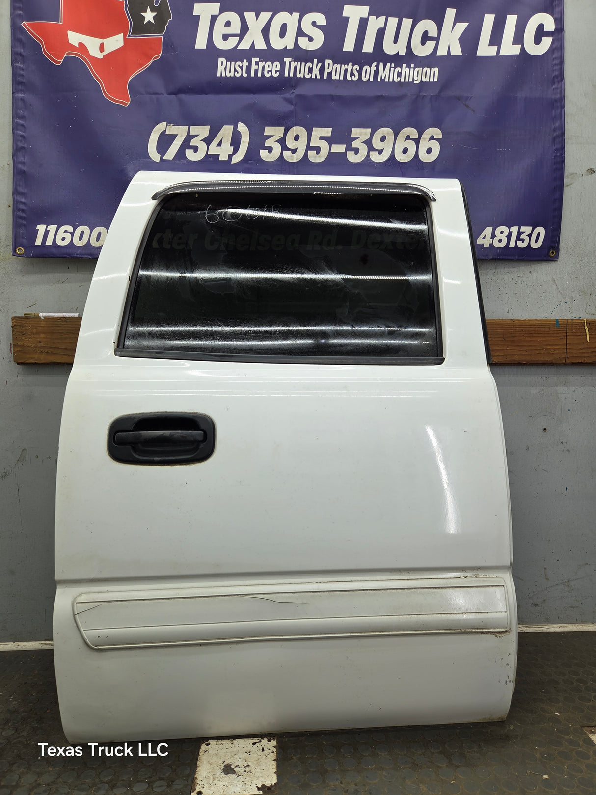 1999-2006 Chevrolet Silverado / GMC Sierra 1500 2500 3500 HD Rear Passenger Side Crew Cab Door RH