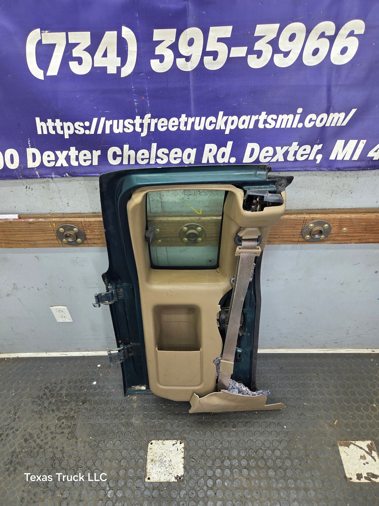 1996-2004 Chevrolet S10 / S15 / GMC Sonoma LH Driver Side Extended Cab Door