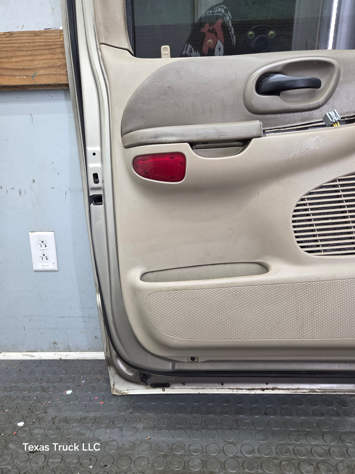 1997-2003 Ford F150 Passenger Side Rear Crew Cab Door Left Hand