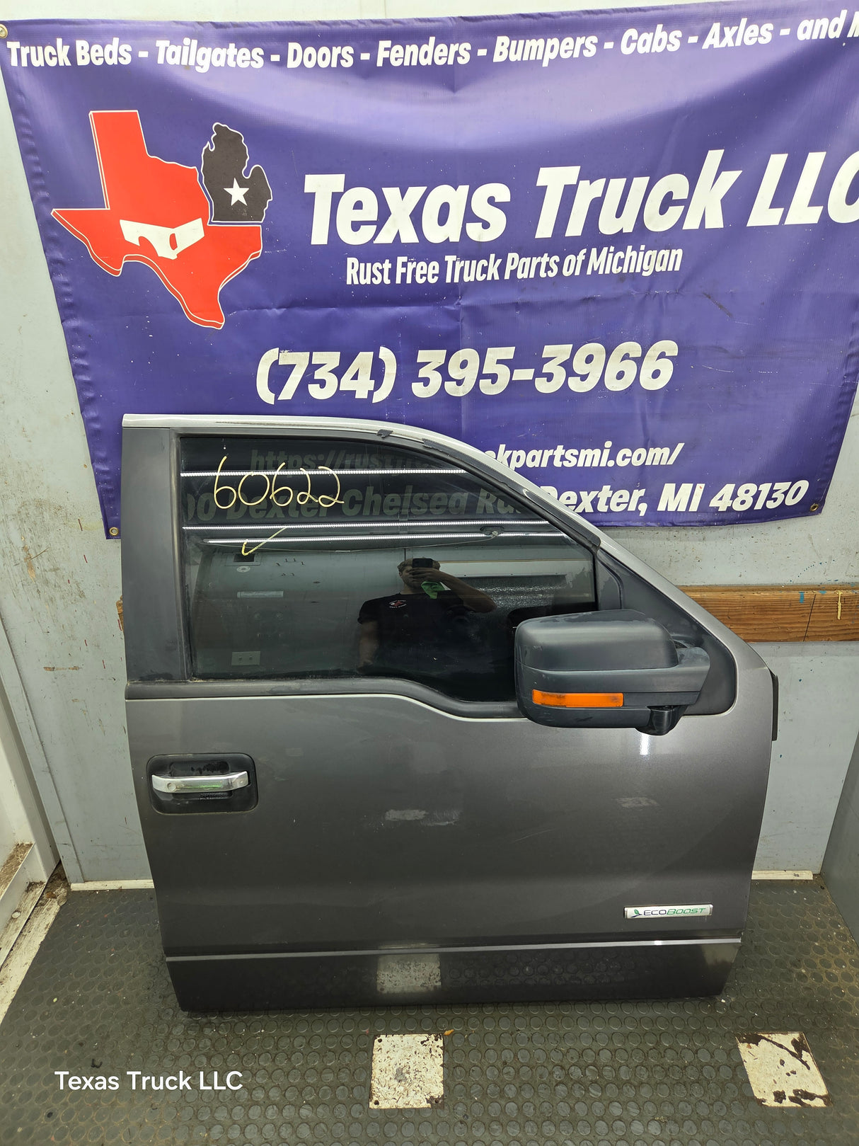 2009-2014 Ford F150 RH Passenger Side Front Door