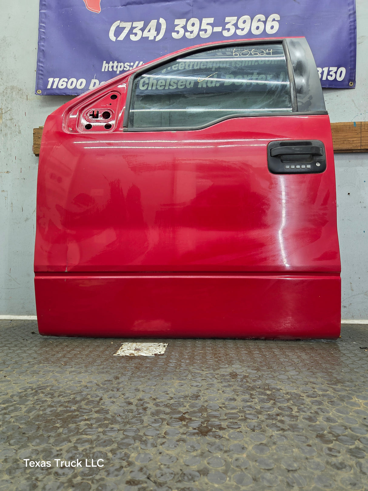 2004-2008 Ford F150 Crew Cab Driver Side Front Door LH