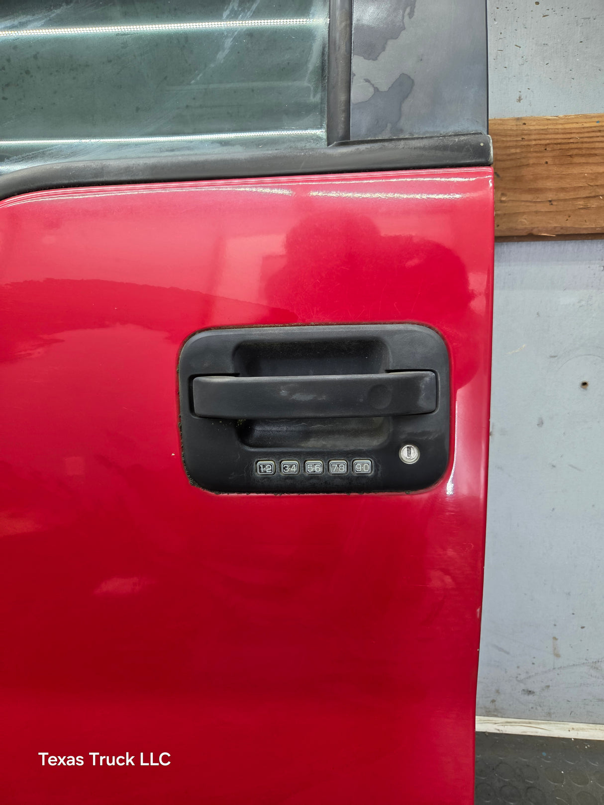 2004-2008 Ford F150 Crew Cab Driver Side Front Door LH