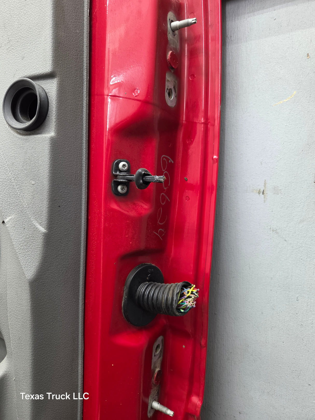2004-2008 Ford F150 Crew Cab Driver Side Front Door LH