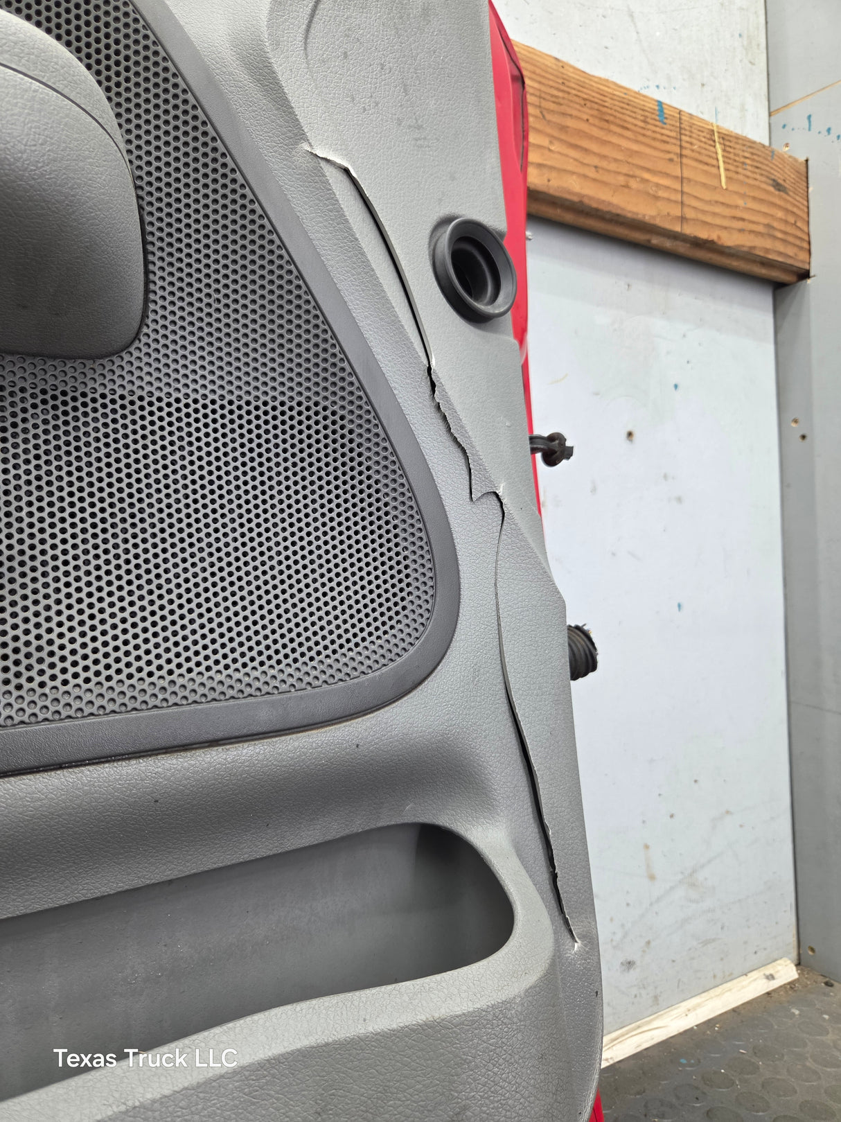 2004-2008 Ford F150 Crew Cab Driver Side Front Door LH