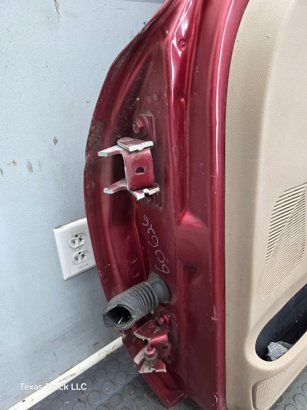 1993-2002 Ford Ranger Passenger Side Front Right Hand Door