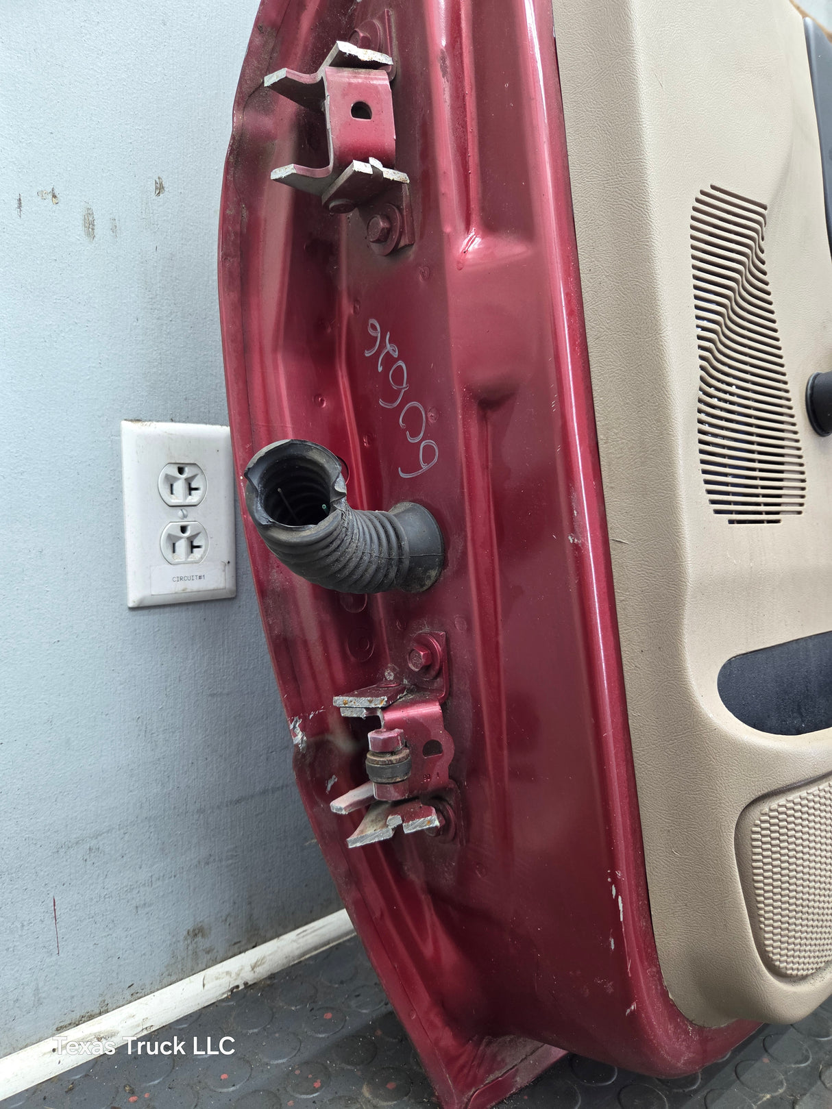 1993-2002 Ford Ranger Passenger Side Front Right Hand Door
