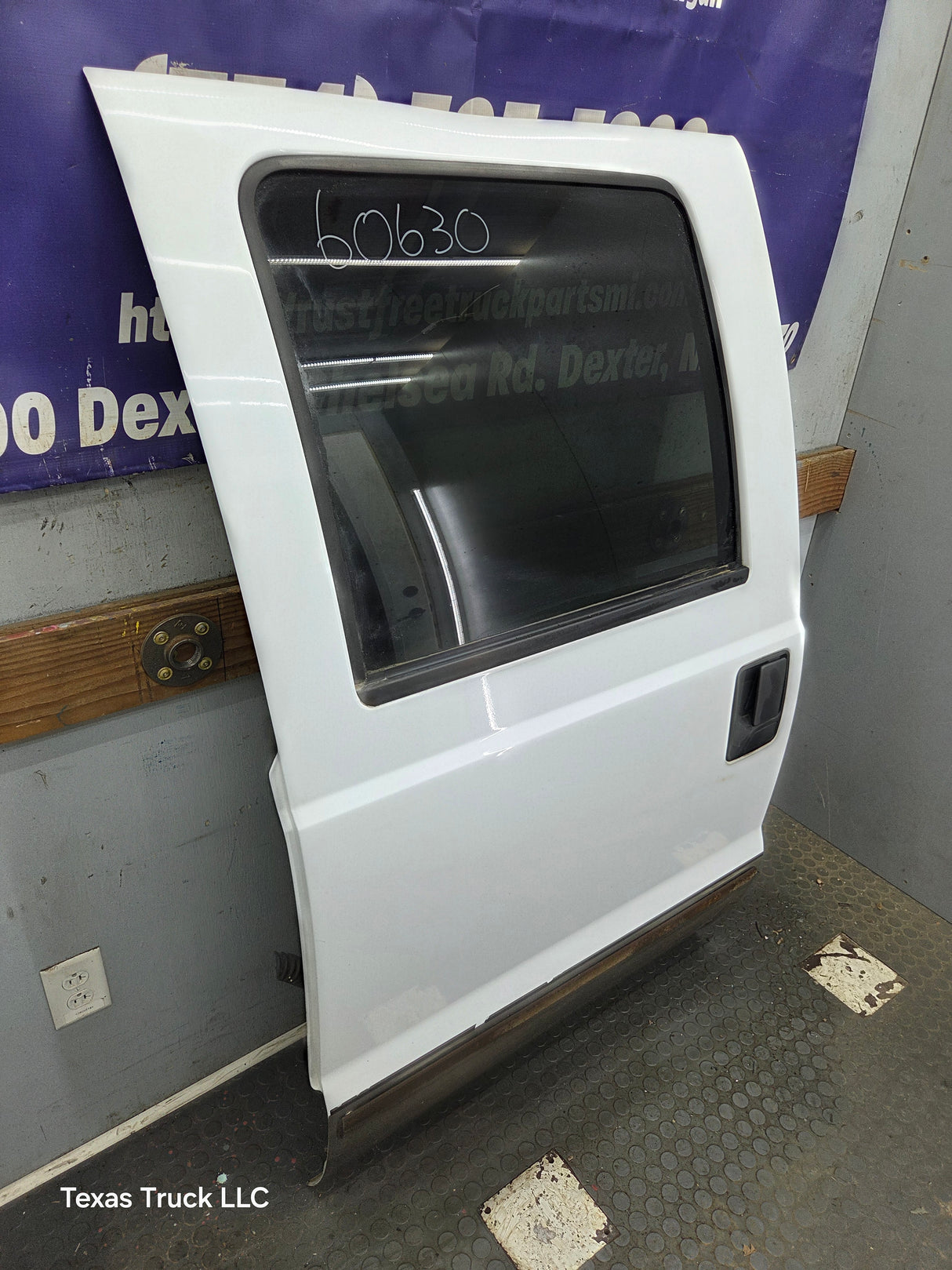 1999-2011 Ford Super Duty LH Driver Side Rear Crew Cab Door F250 F350 F450 F550