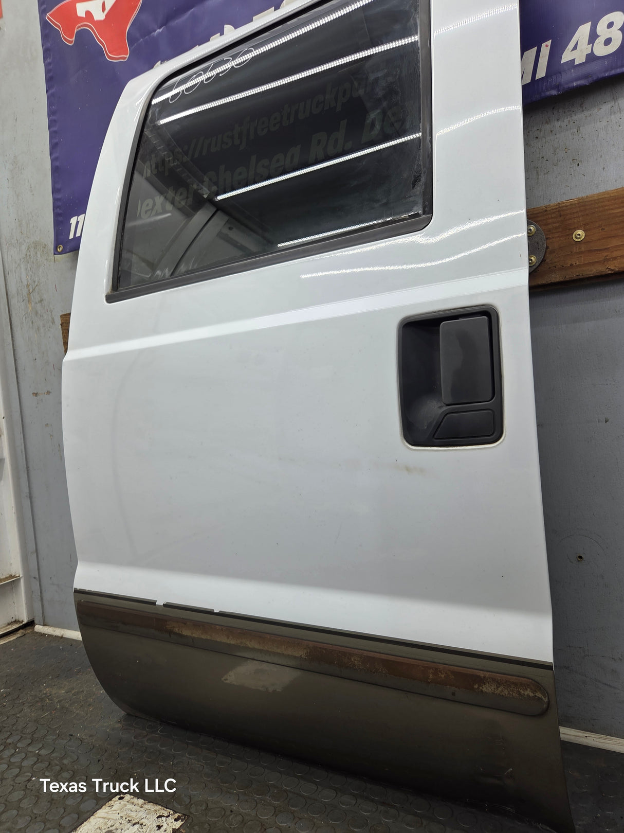 1999-2011 Ford Super Duty LH Driver Side Rear Crew Cab Door F250 F350 F450 F550
