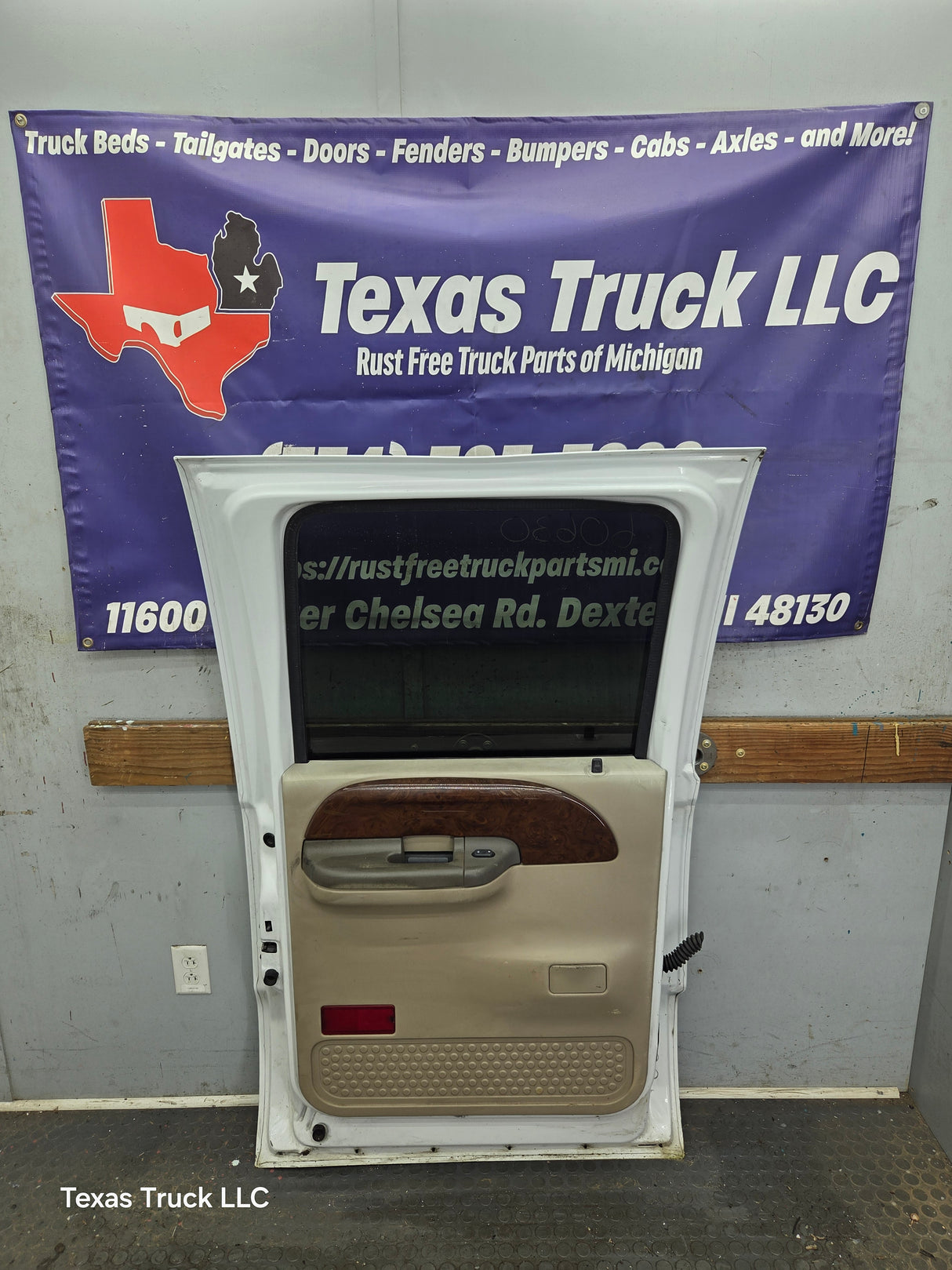 1999-2011 Ford Super Duty LH Driver Side Rear Crew Cab Door F250 F350 F450 F550