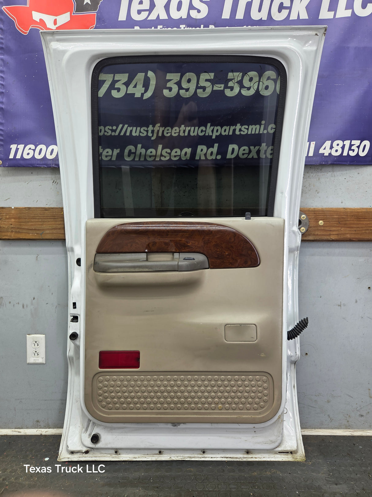 1999-2011 Ford Super Duty LH Driver Side Rear Crew Cab Door F250 F350 F450 F550