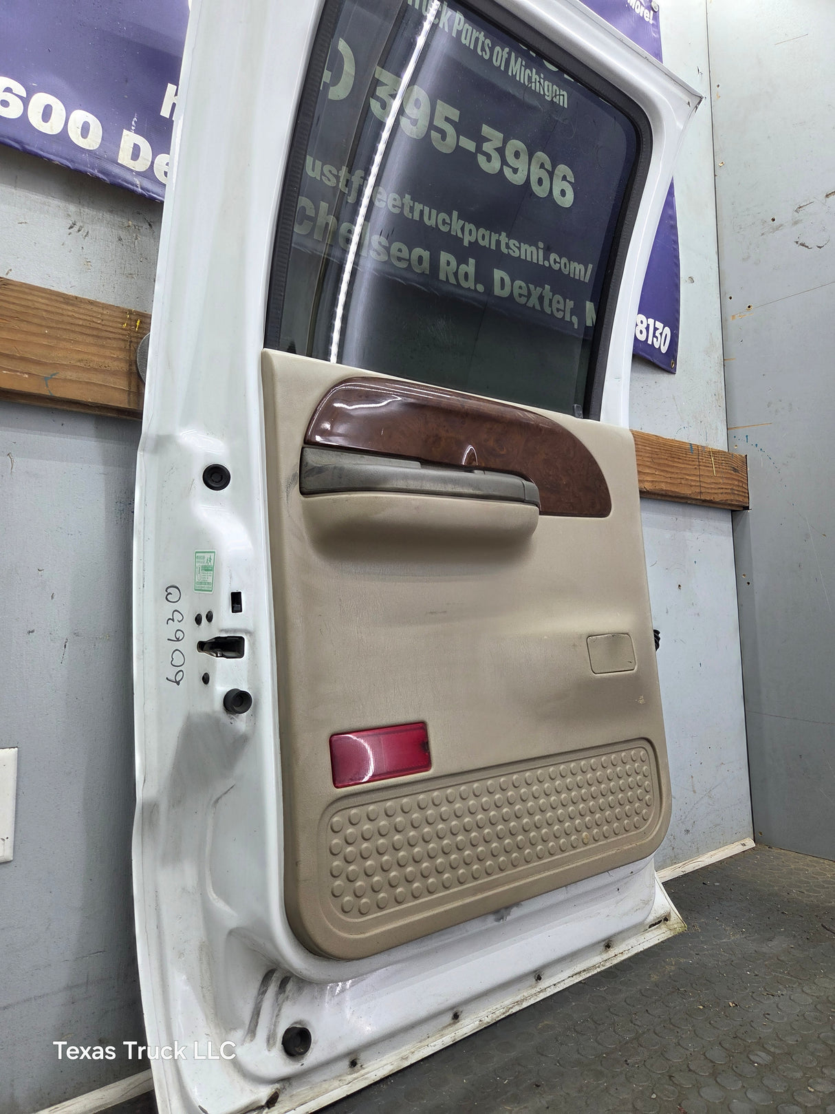 1999-2011 Ford Super Duty LH Driver Side Rear Crew Cab Door F250 F350 F450 F550