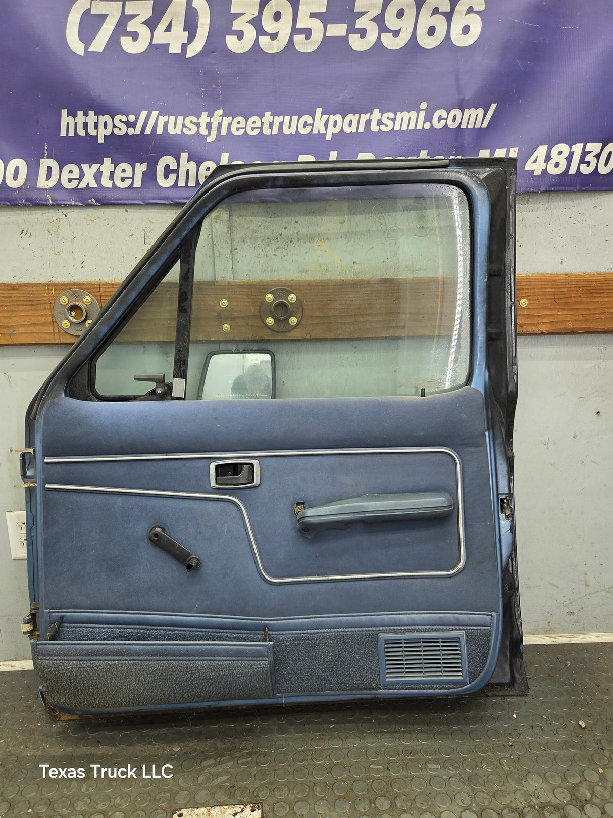 1983-1988 Ford Ranger Passenger Side Front Right Hand Door