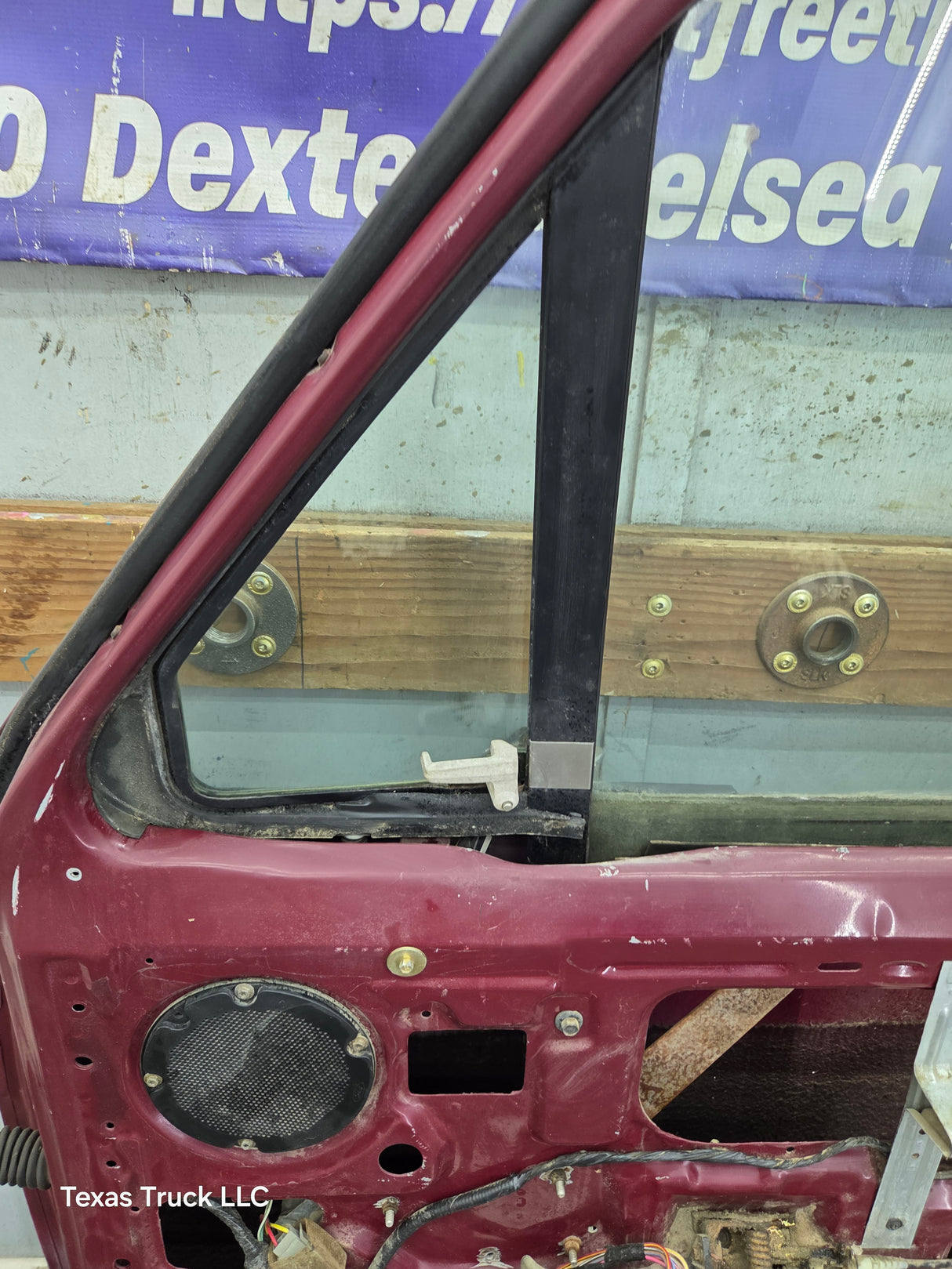 1980-1986 Ford F Series F250 F350 F450 F550 Passenger Side Front Door RH