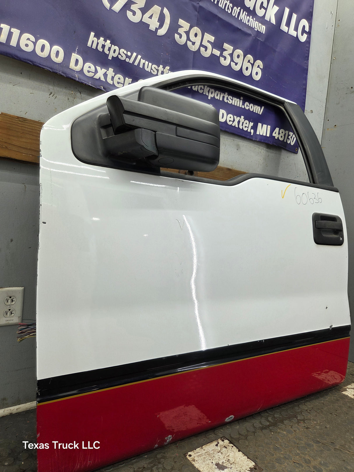 2004-2008 Ford F150 Driver Side Extended/Regular Cab Front Door LH